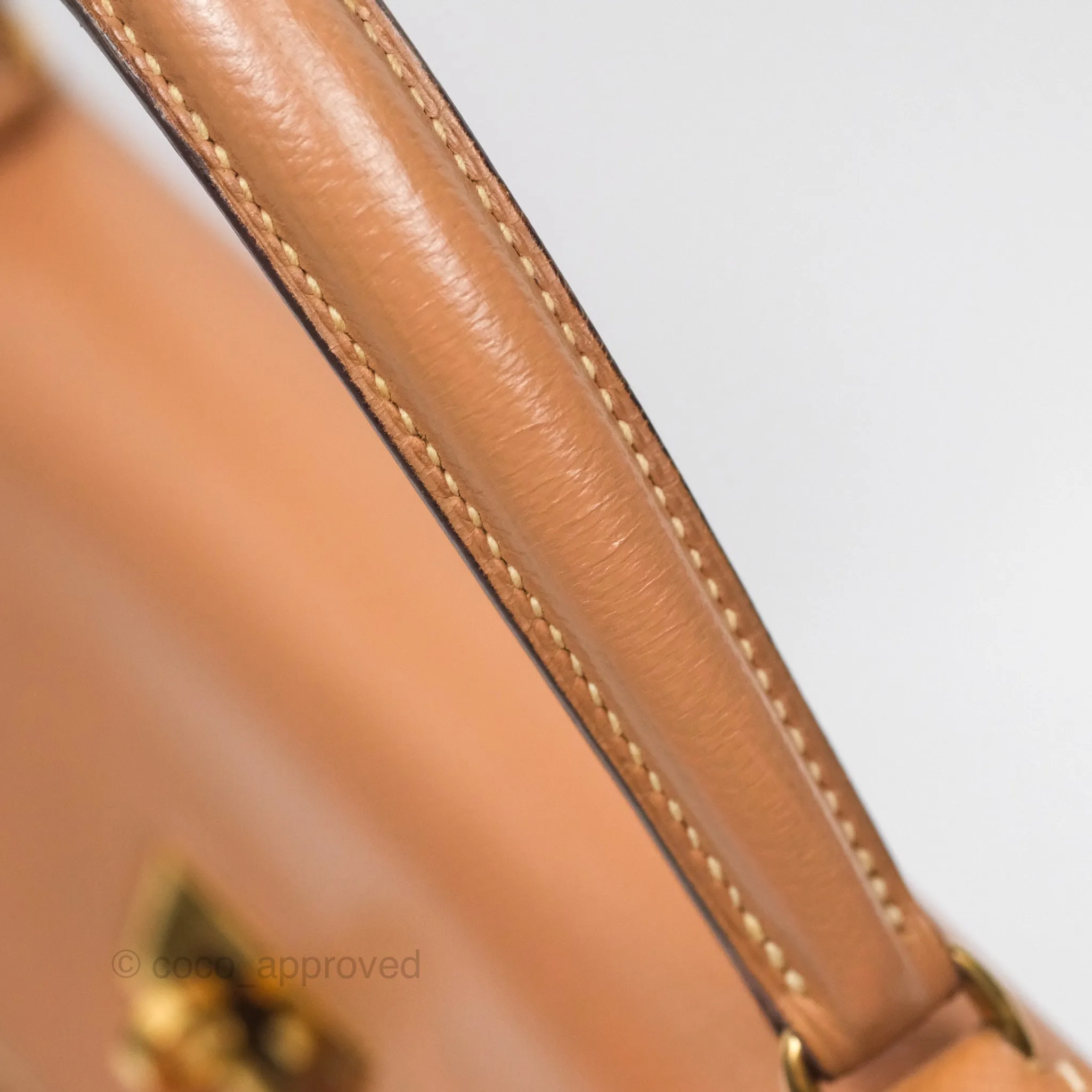 Hermes Vintage Kelly 32 Retourne Natural Gold Hardware
