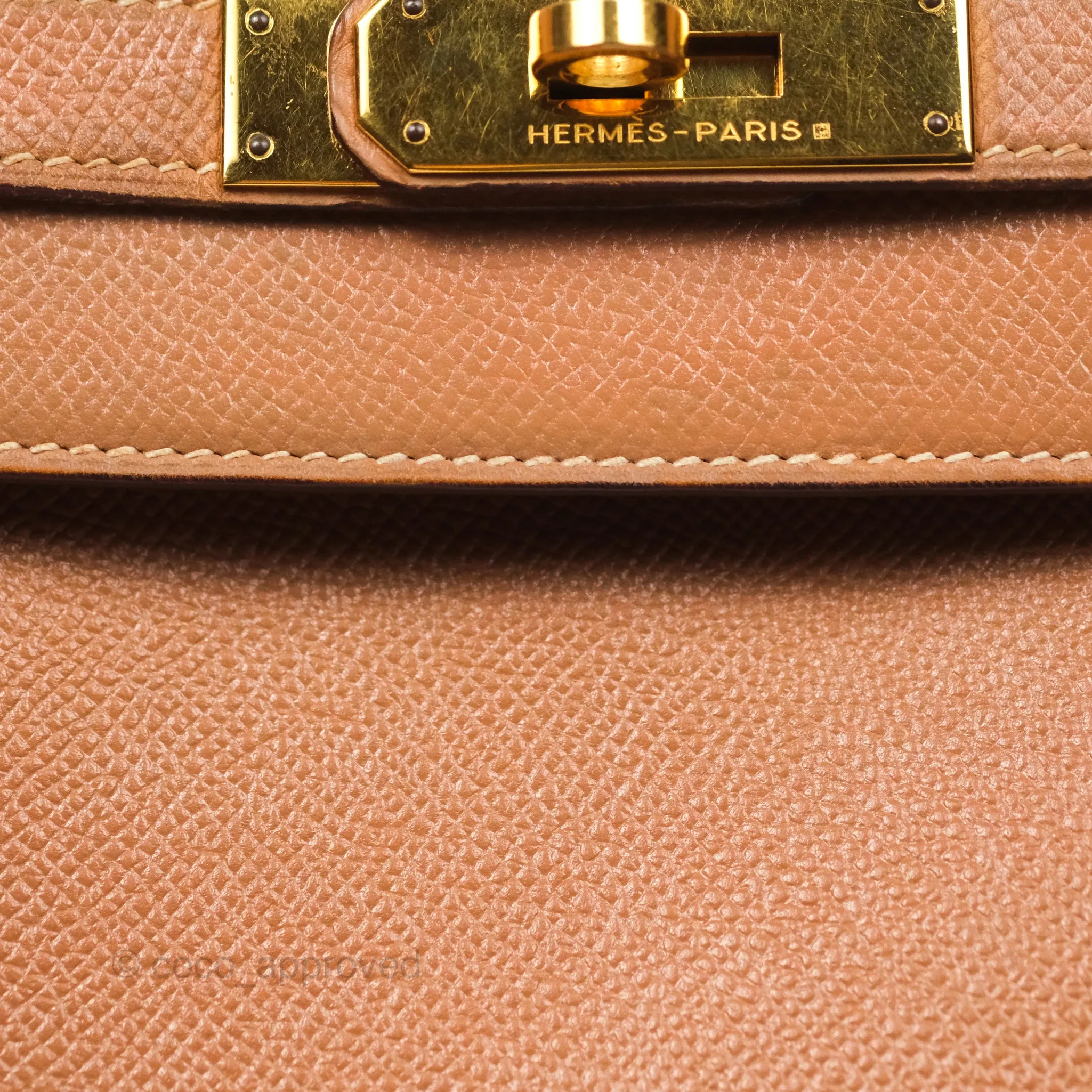 Hermes Vintage Kelly 32 Retourne Natural Gold Hardware