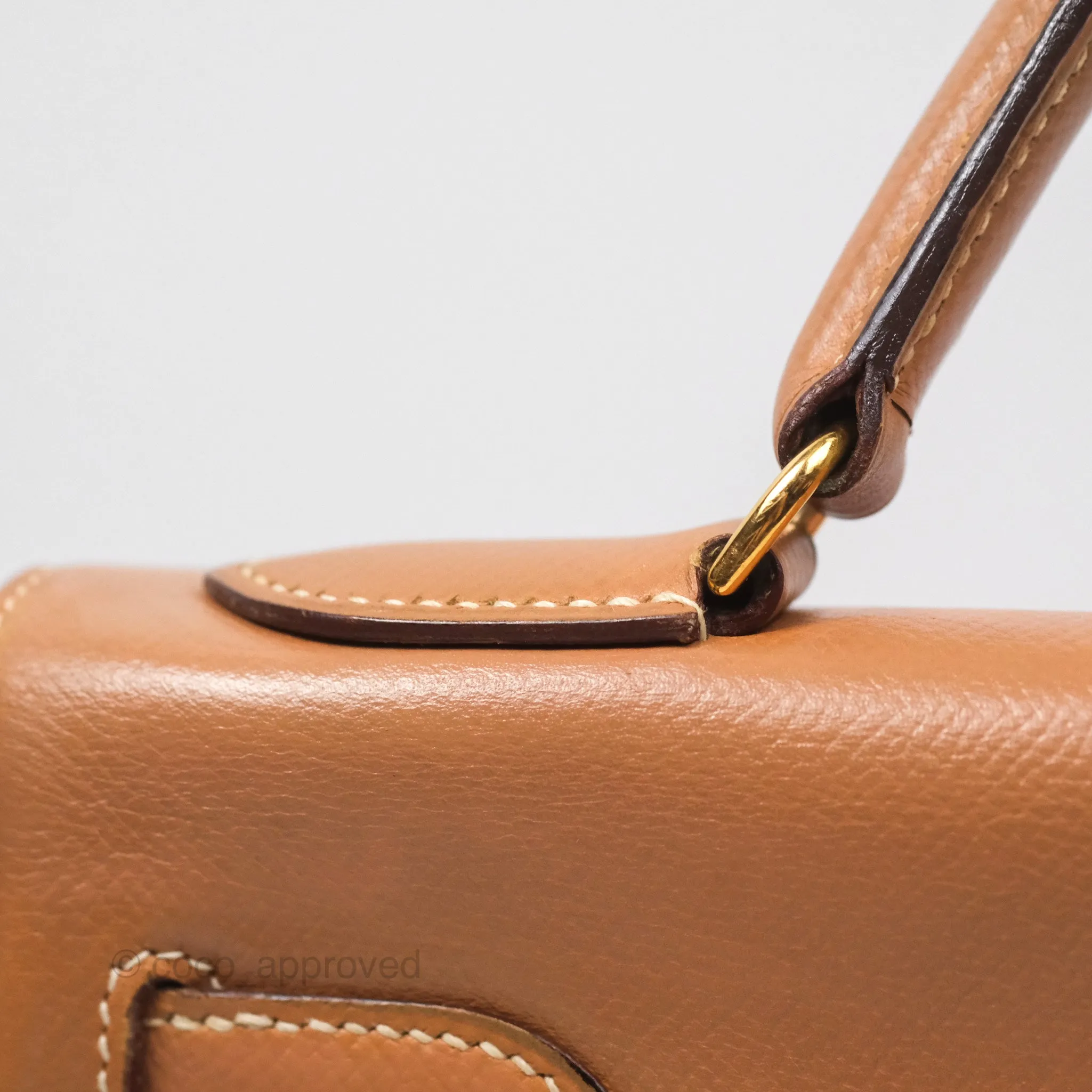 Hermes Vintage Kelly 32 Retourne Natural Gold Hardware