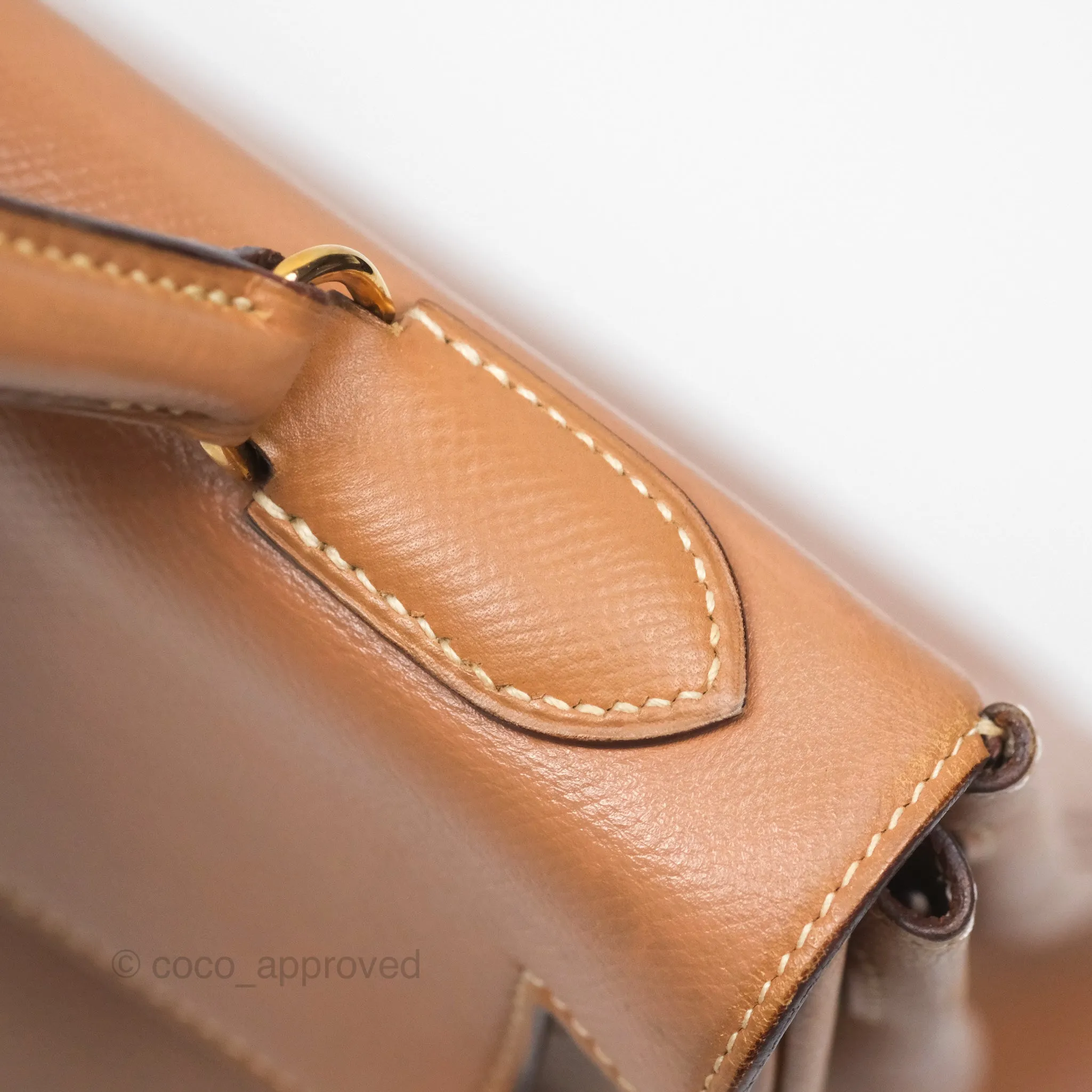 Hermes Vintage Kelly 32 Retourne Natural Gold Hardware