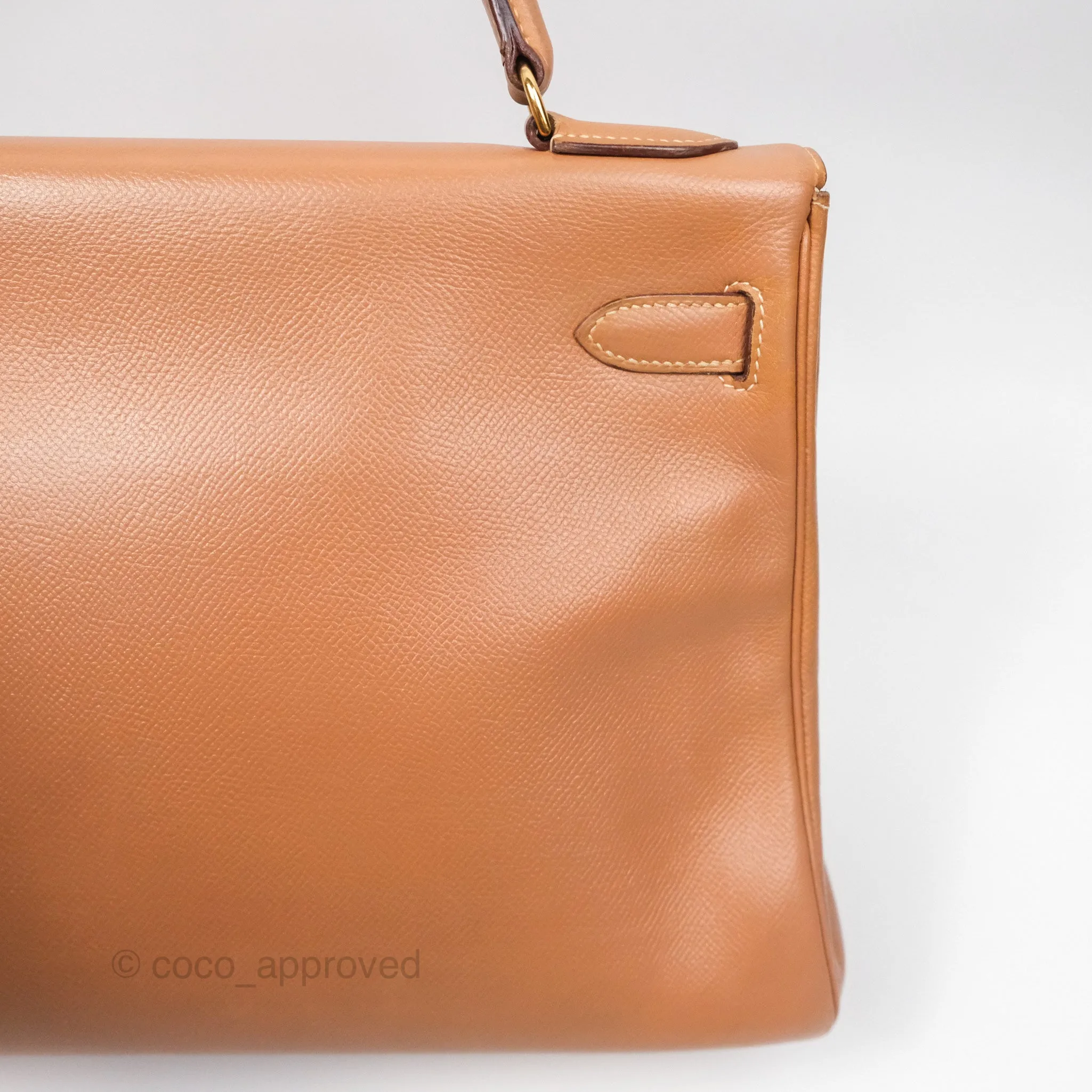 Hermes Vintage Kelly 32 Retourne Natural Gold Hardware