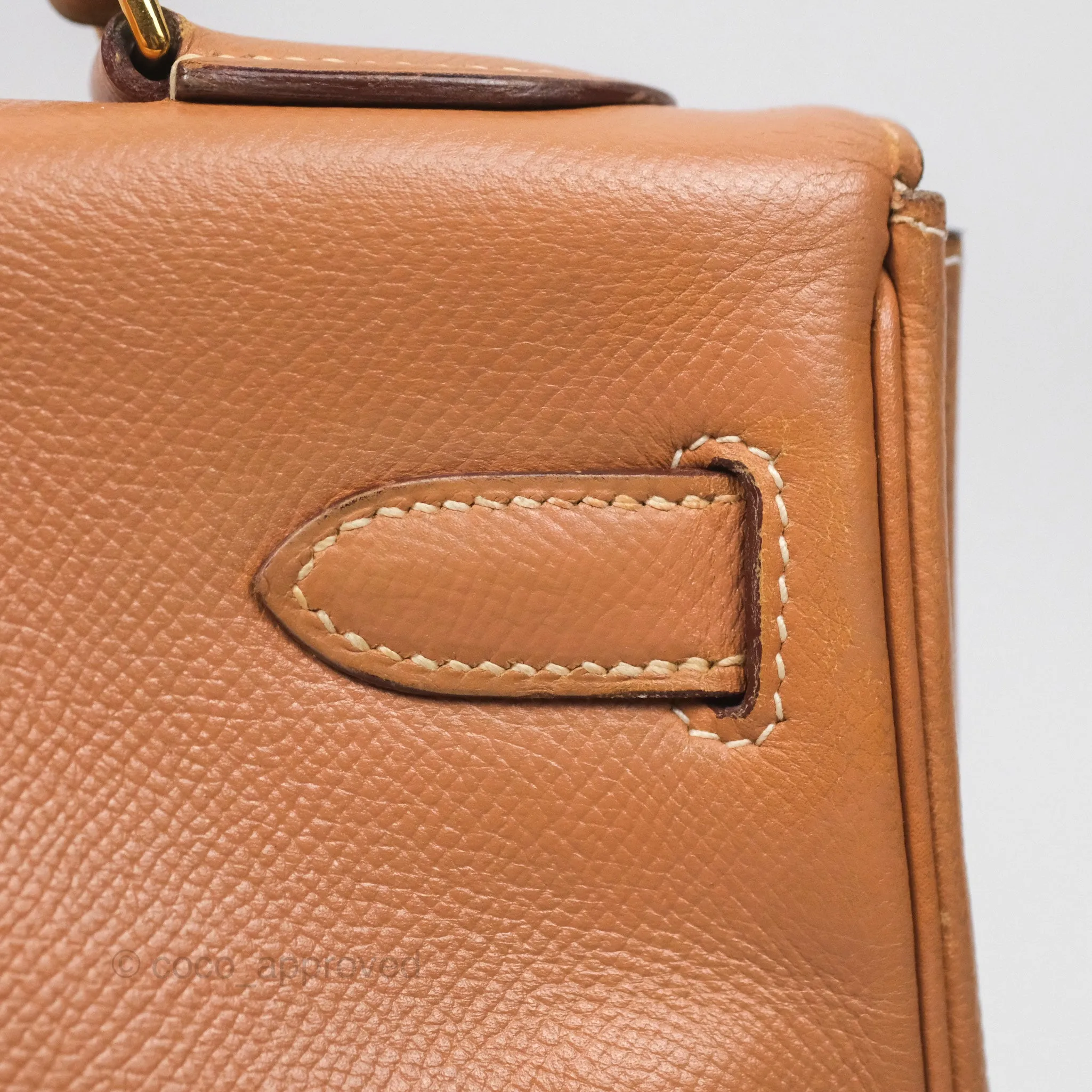 Hermes Vintage Kelly 32 Retourne Natural Gold Hardware