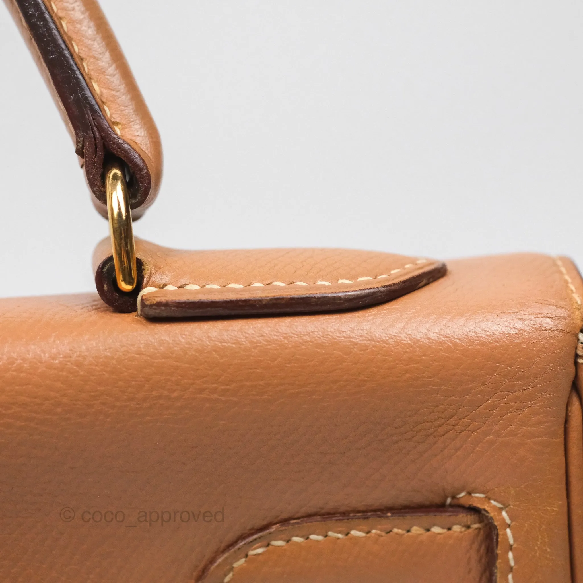 Hermes Vintage Kelly 32 Retourne Natural Gold Hardware