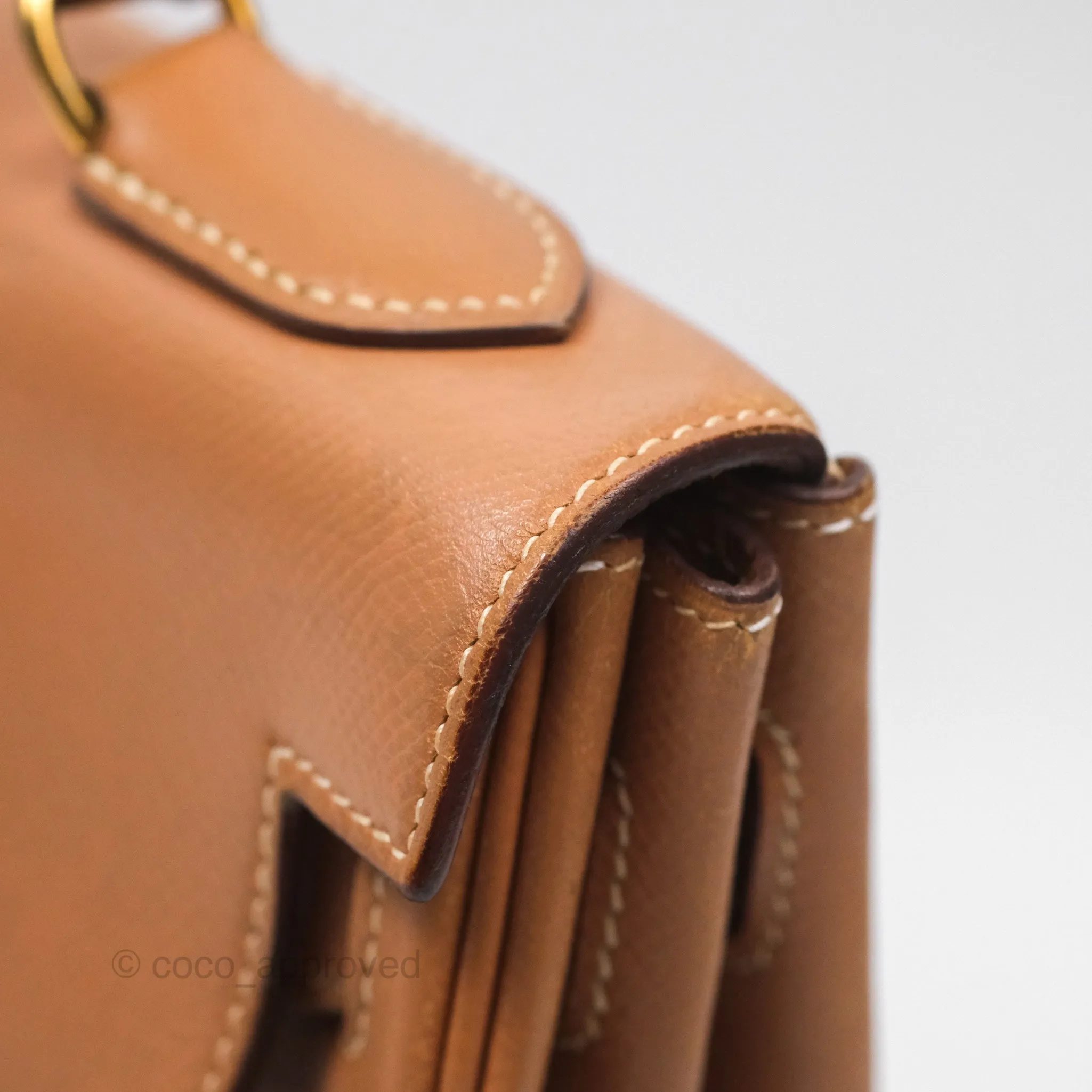 Hermes Vintage Kelly 32 Retourne Natural Gold Hardware