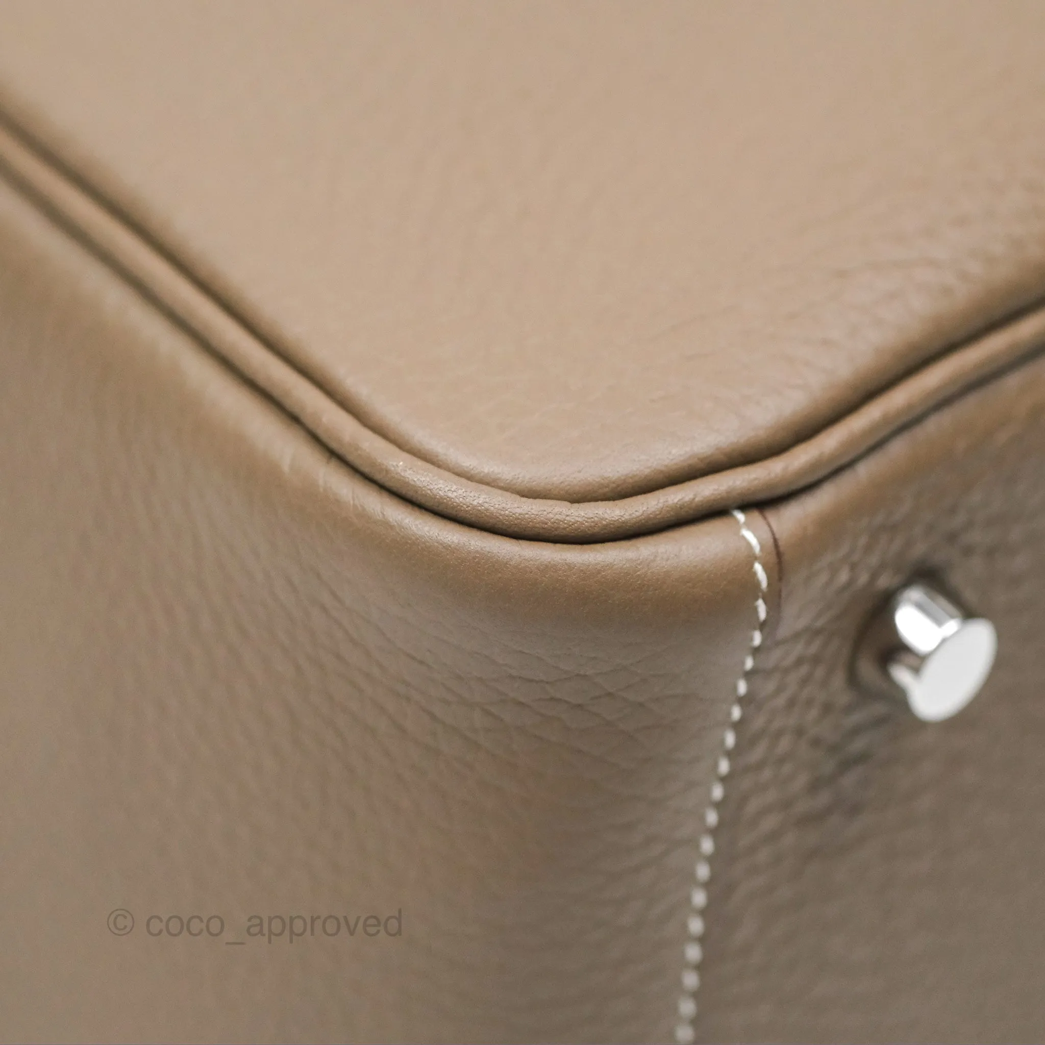 Herms Lindy 26 Etoupe 18 Clemence Palladium Hardware