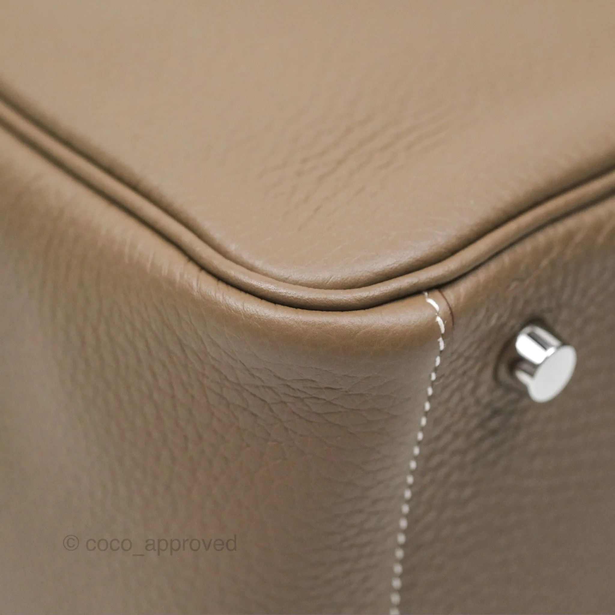 Herms Lindy 26 Etoupe 18 Clemence Palladium Hardware