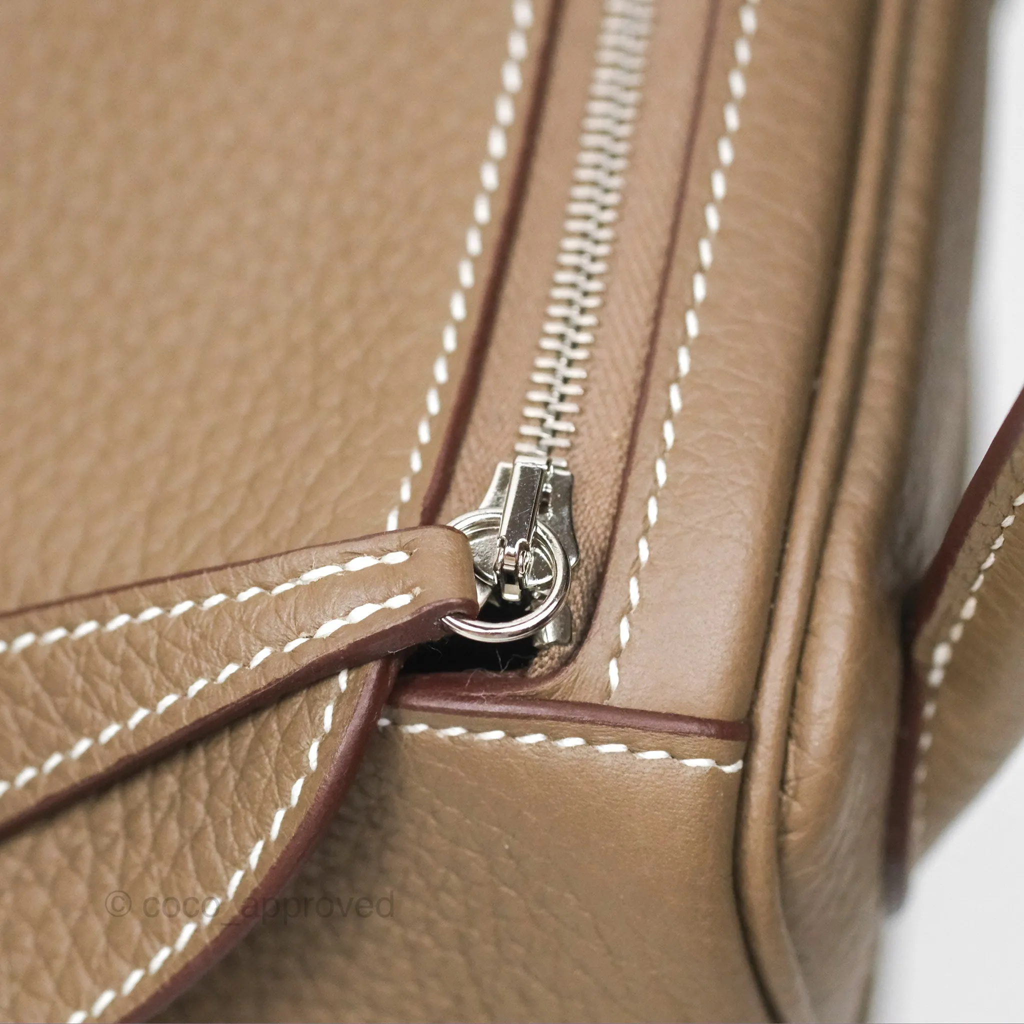 Herms Lindy 26 Etoupe 18 Clemence Palladium Hardware