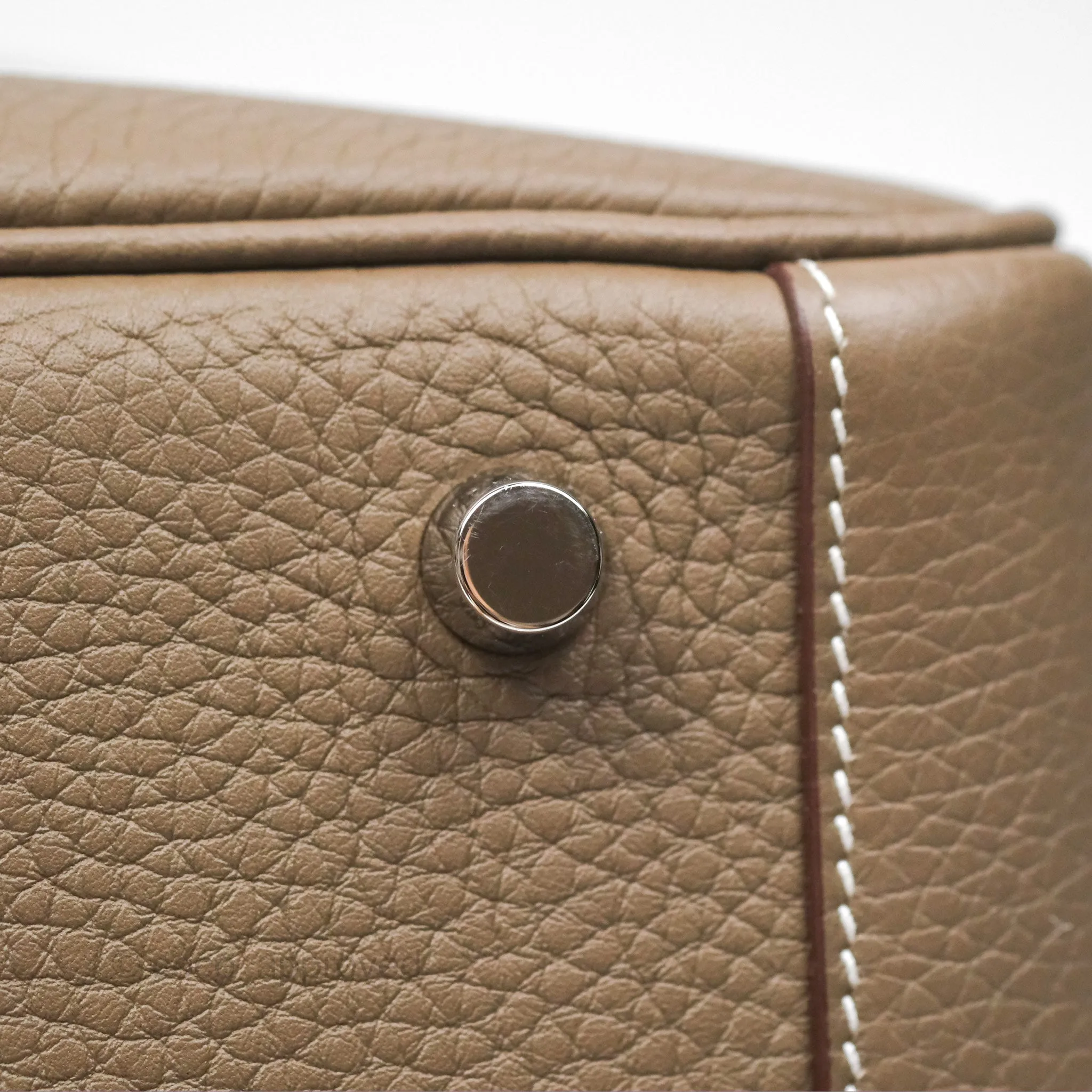 Herms Lindy 26 Etoupe 18 Clemence Palladium Hardware