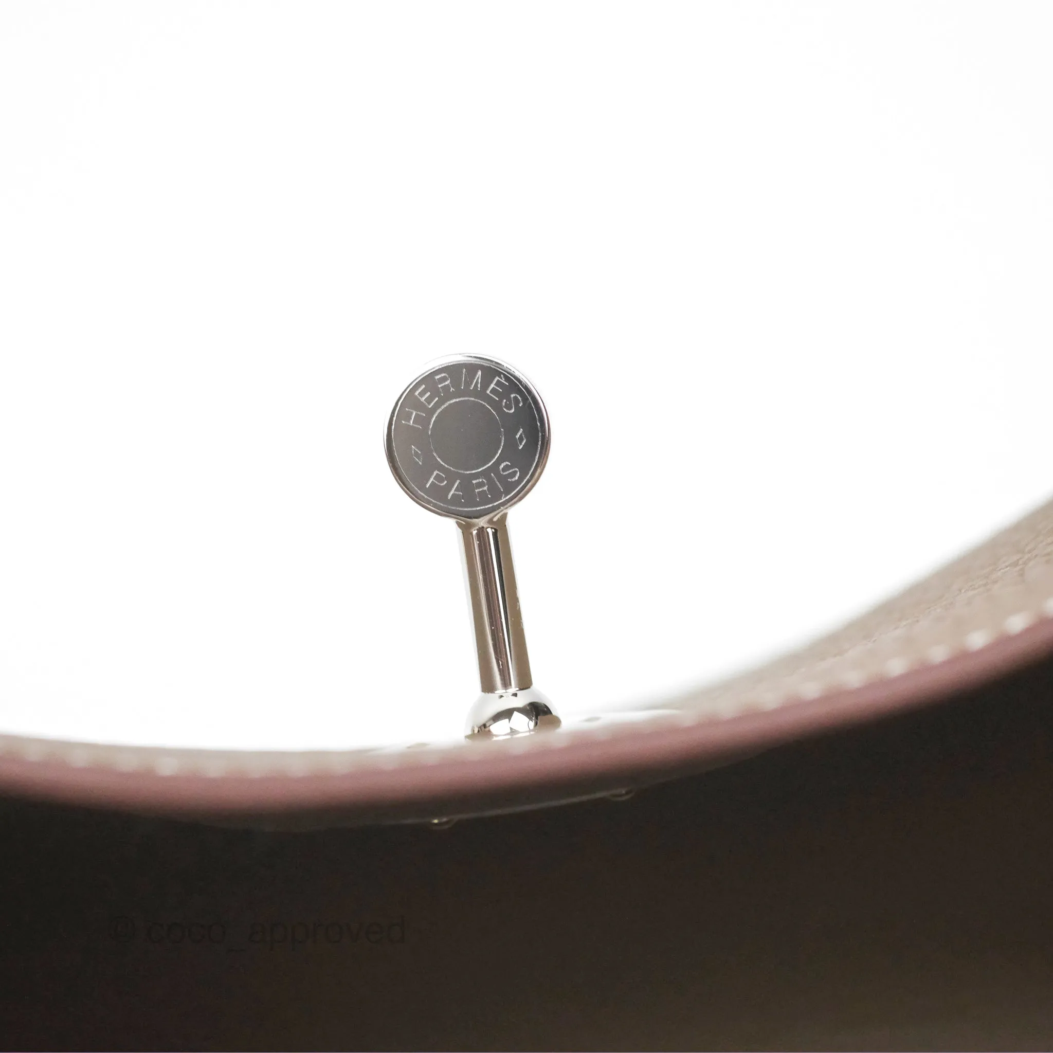 Herms Lindy 26 Etoupe 18 Clemence Palladium Hardware