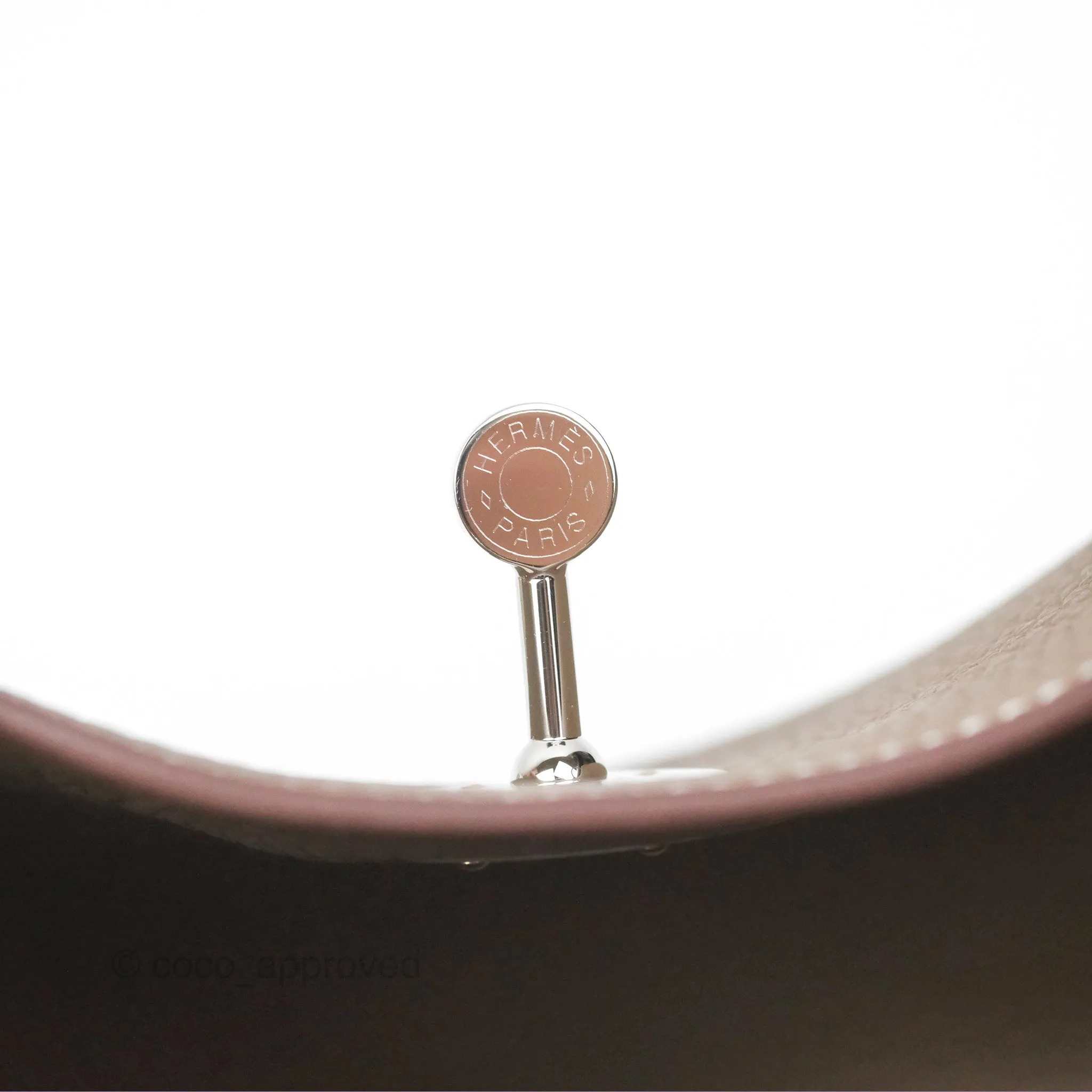 Herms Lindy 26 Etoupe 18 Clemence Palladium Hardware