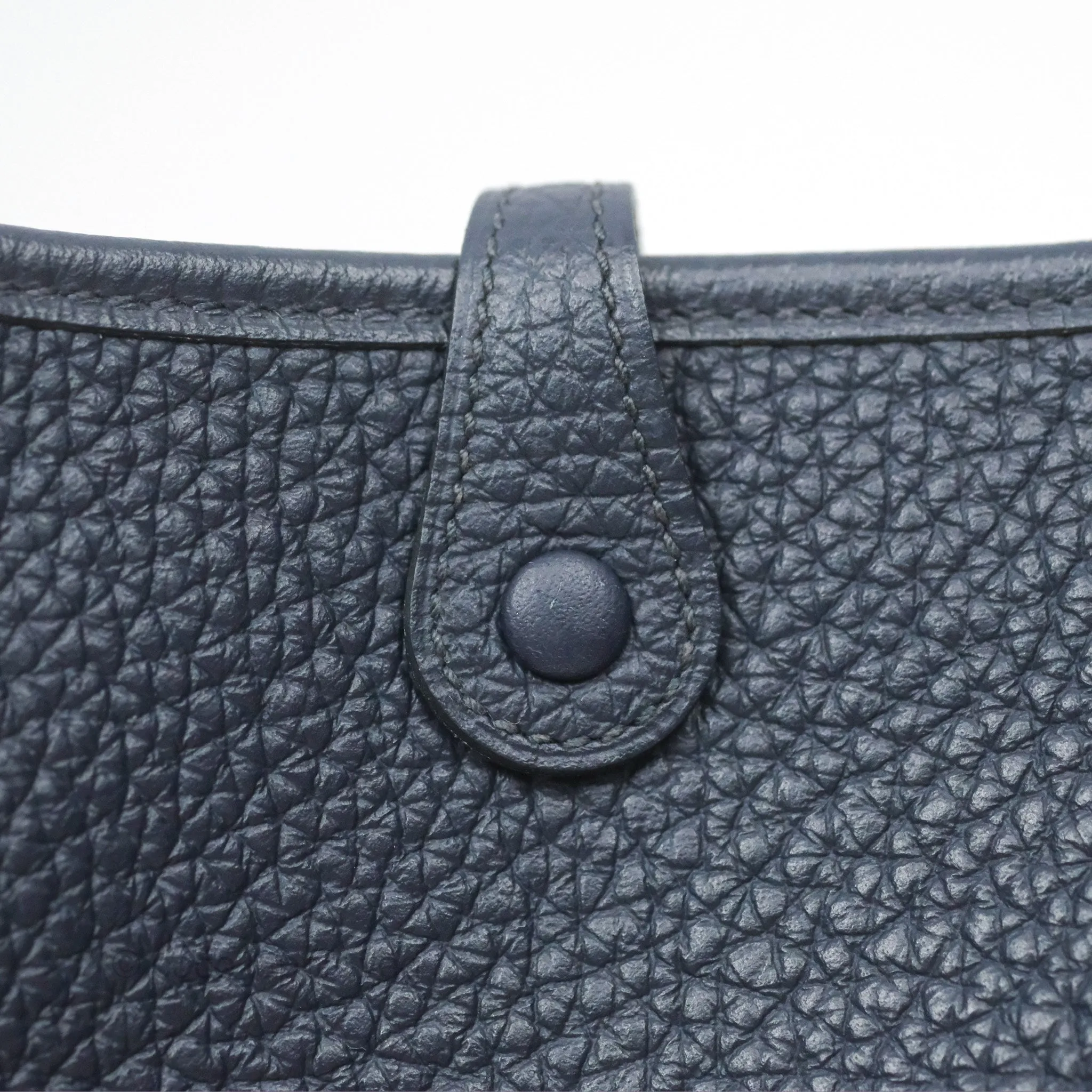 Herms Mini Evelyne 16 Bleu Nuit 2Z Clemence Gold Hardware
