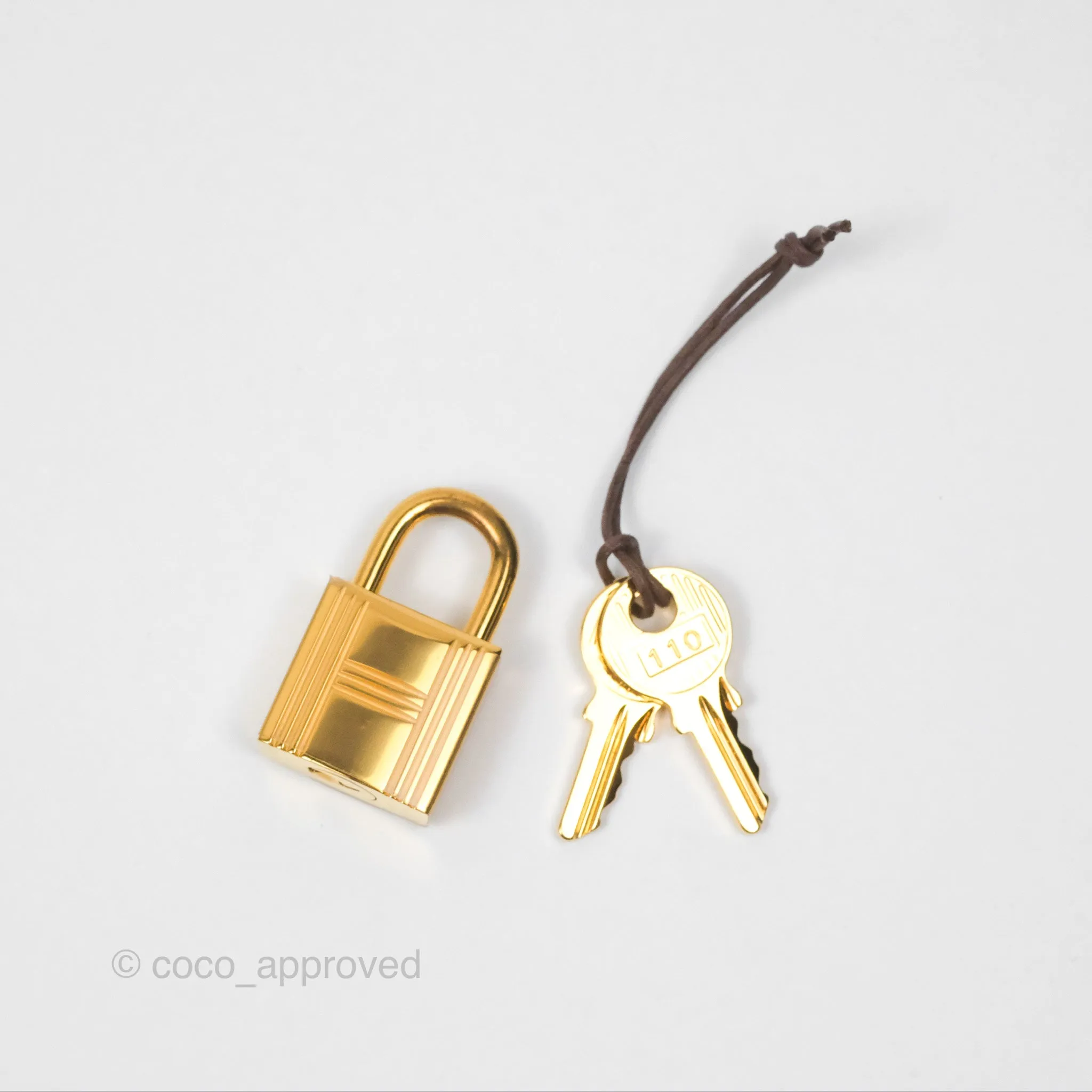 Herms Picotin 22 Lock Cassis Taurillon Maurice Gold Hardware