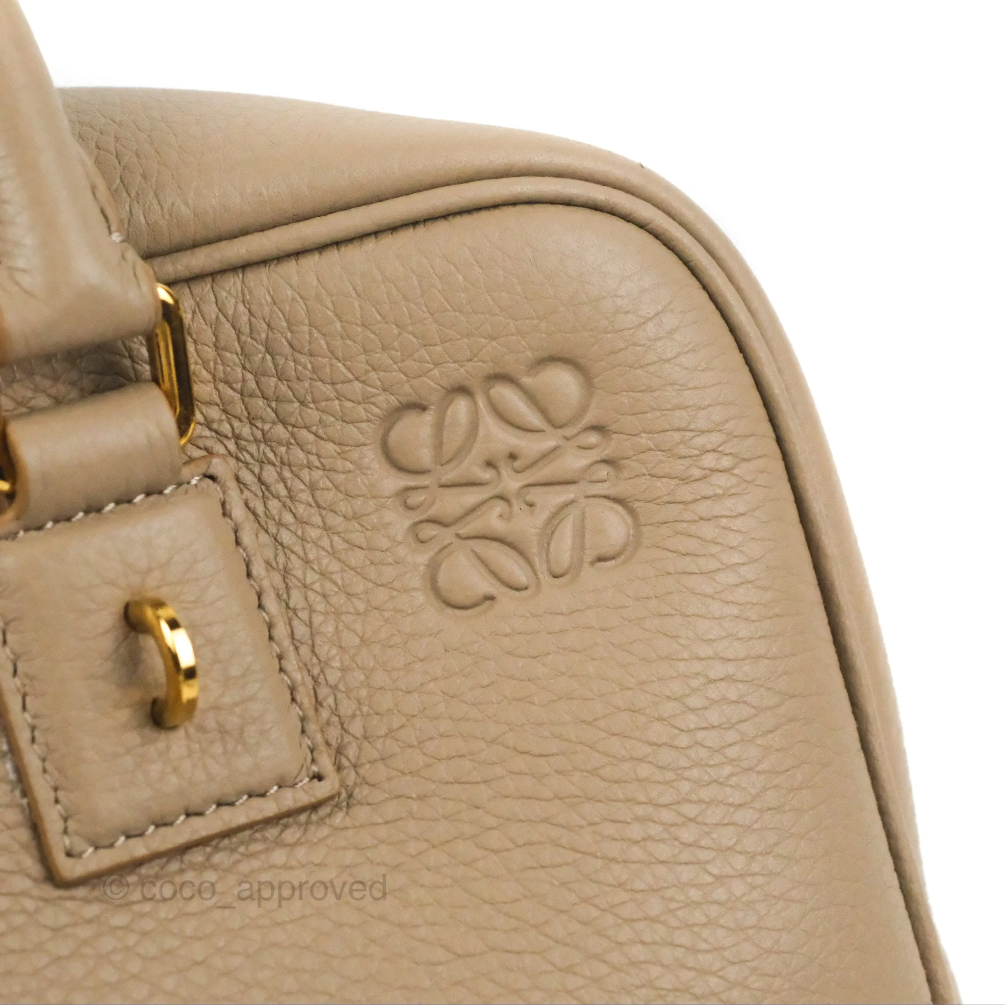 Loewe Amazona 23 Bag Sand Soft Grained Calfskin