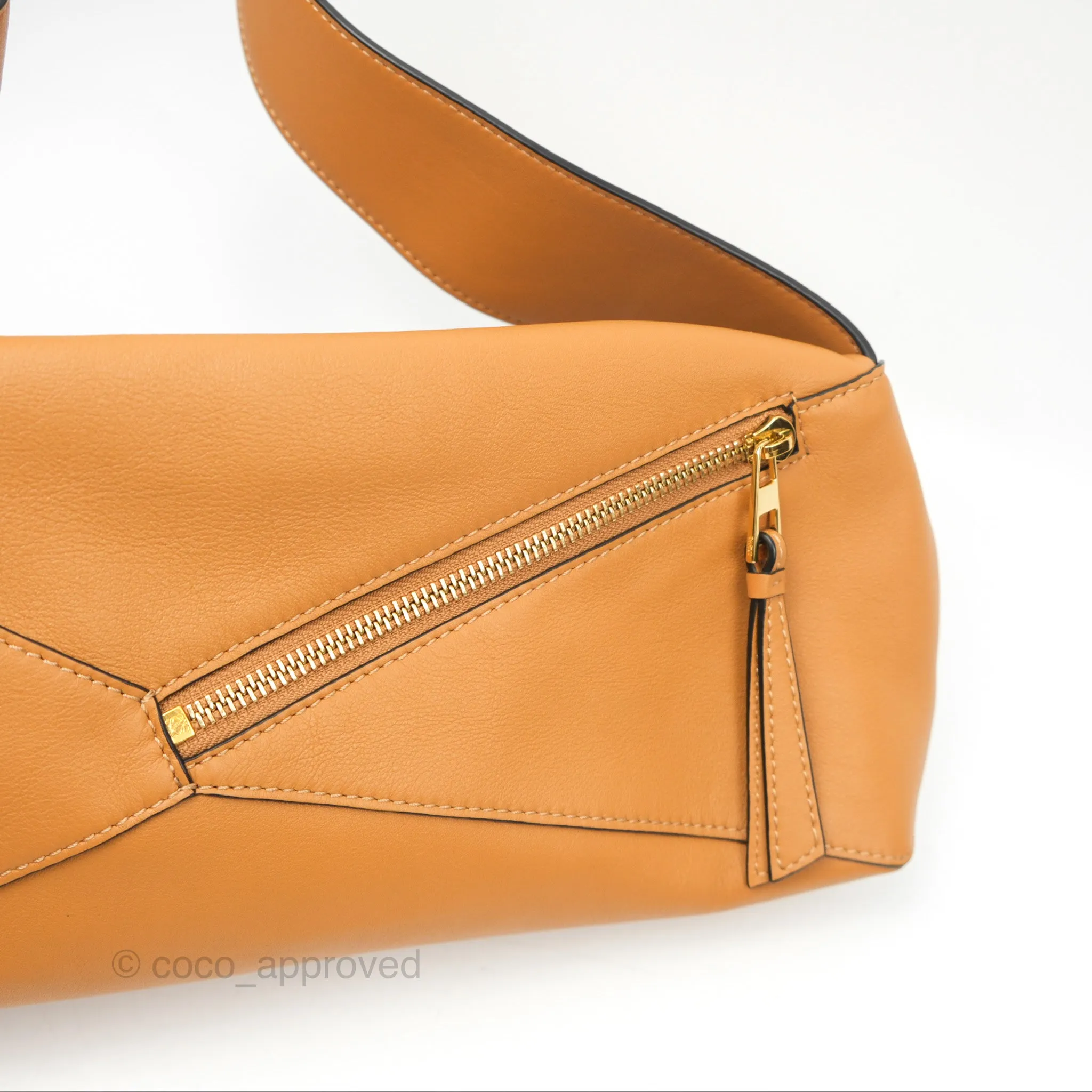 Loewe Puzzle Hobo Shoulder Bag Warm Desert Calfskin