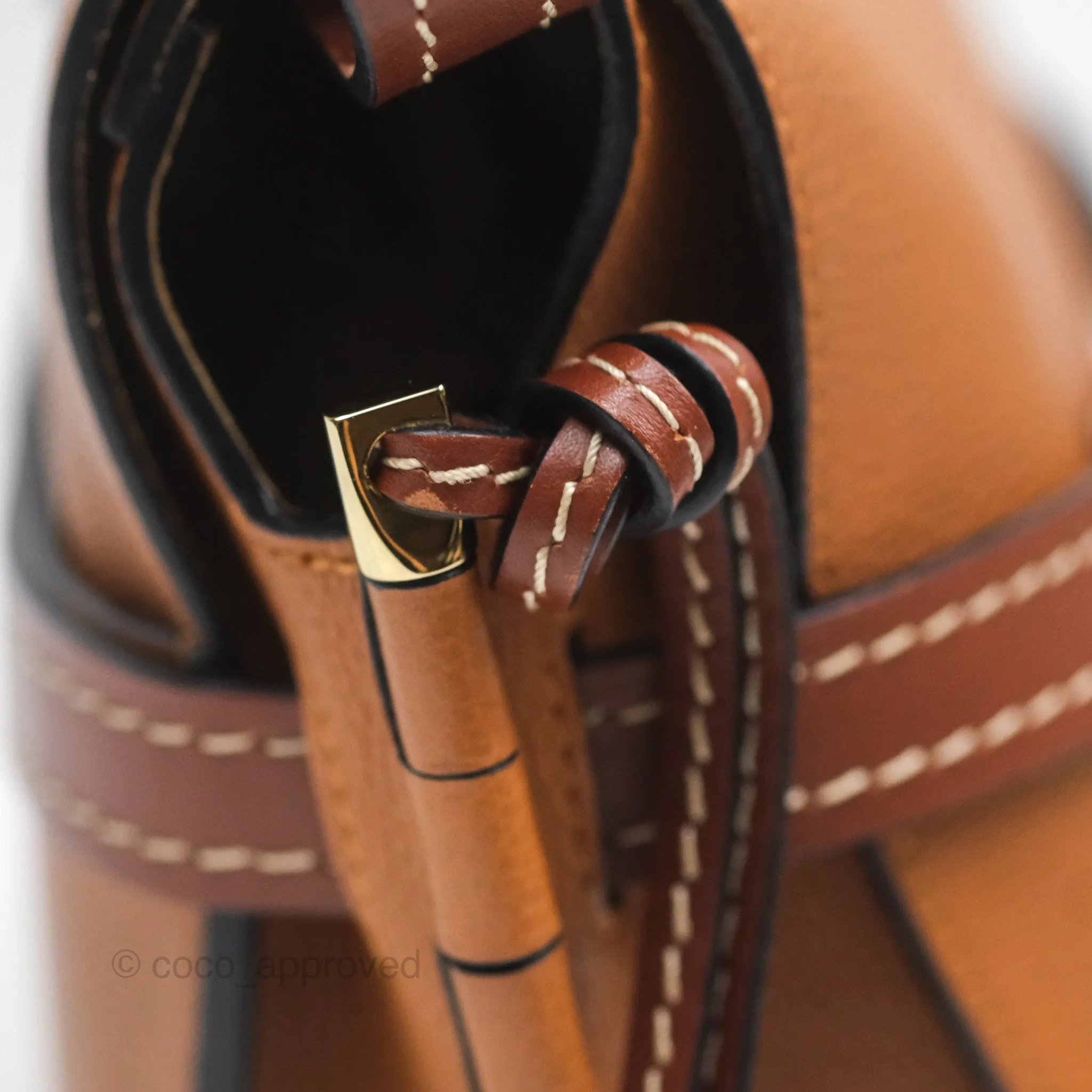 Loewe Small Gate Bag Grained Calfskin in Tan