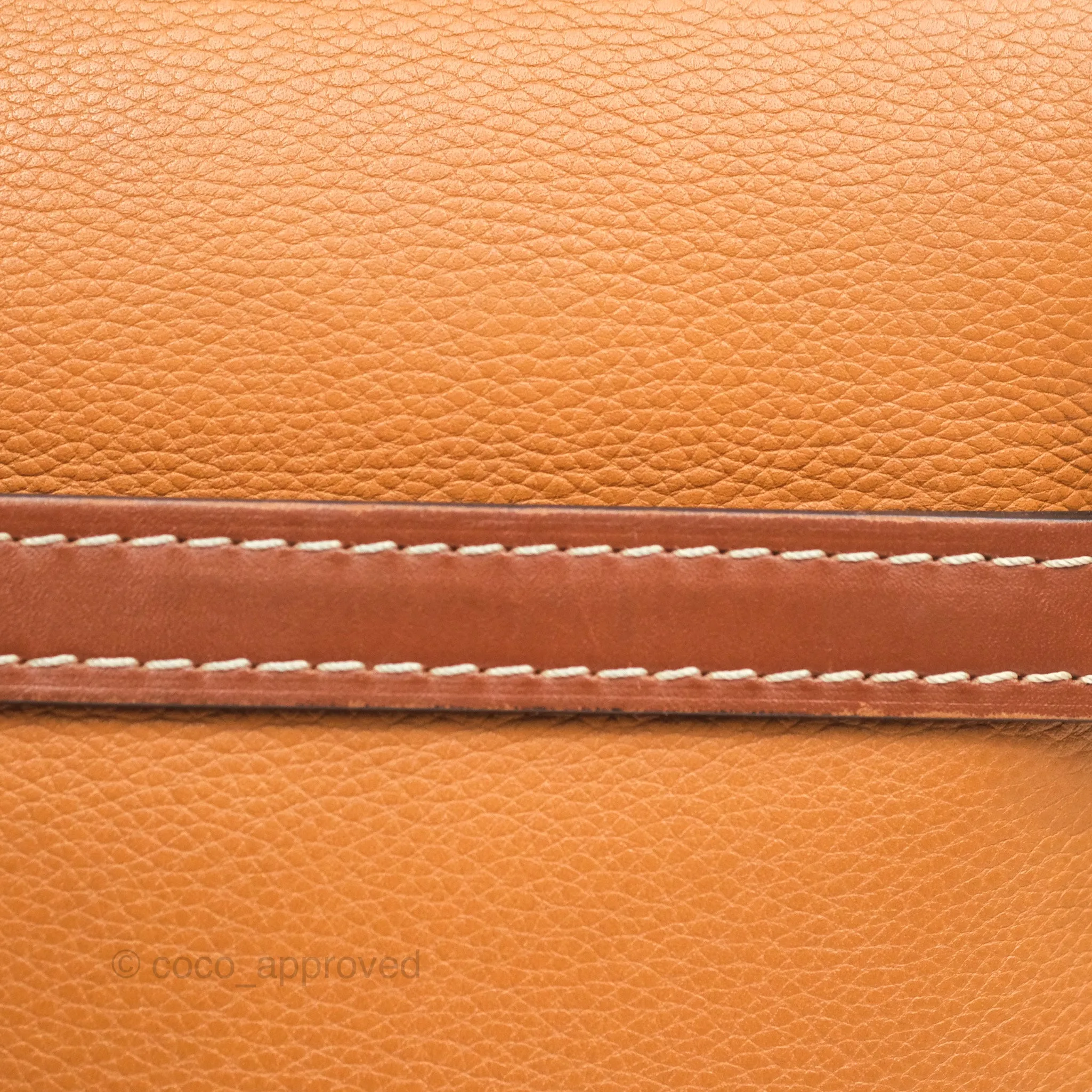 Loewe Small Gate Bag Grained Calfskin in Tan