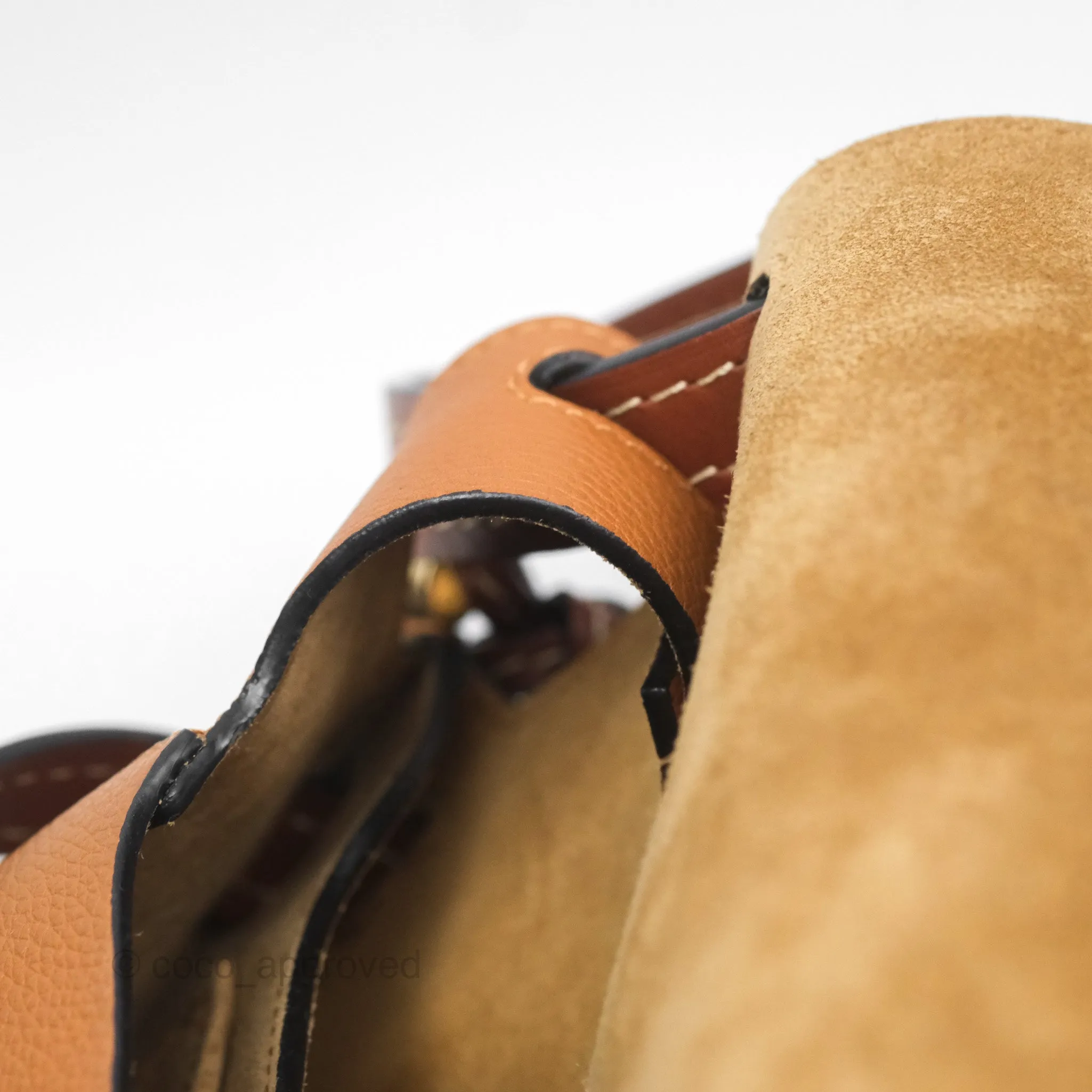Loewe Small Gate Bag Grained Calfskin in Tan
