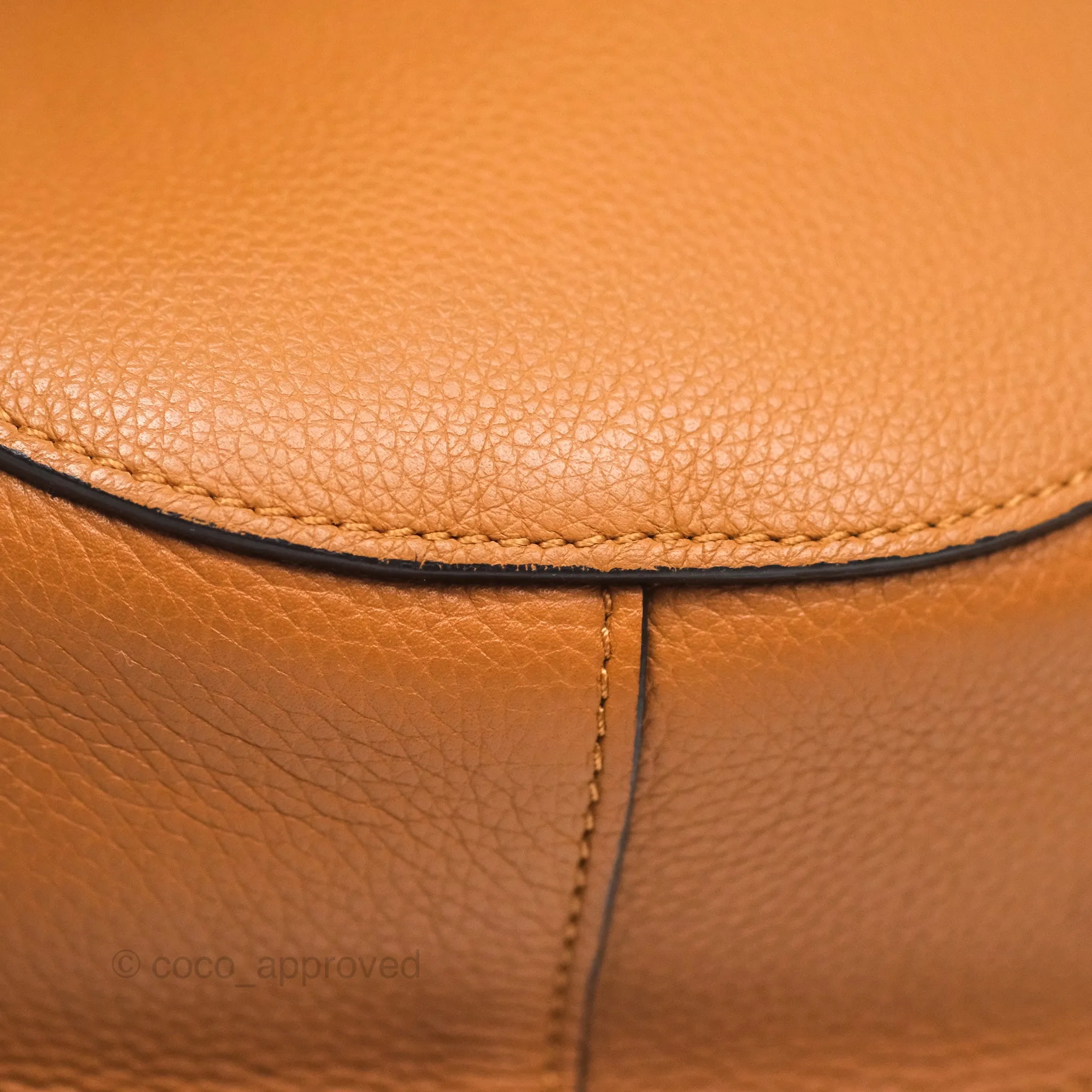 Loewe Small Gate Bag Grained Calfskin in Tan