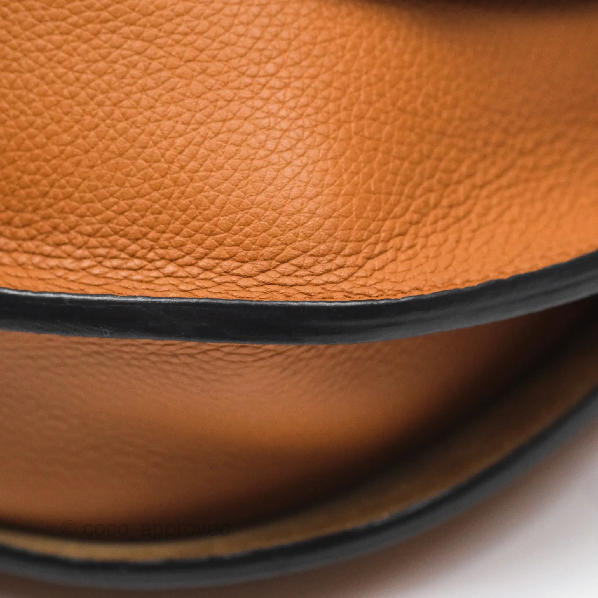 Loewe Small Gate Bag Grained Calfskin in Tan