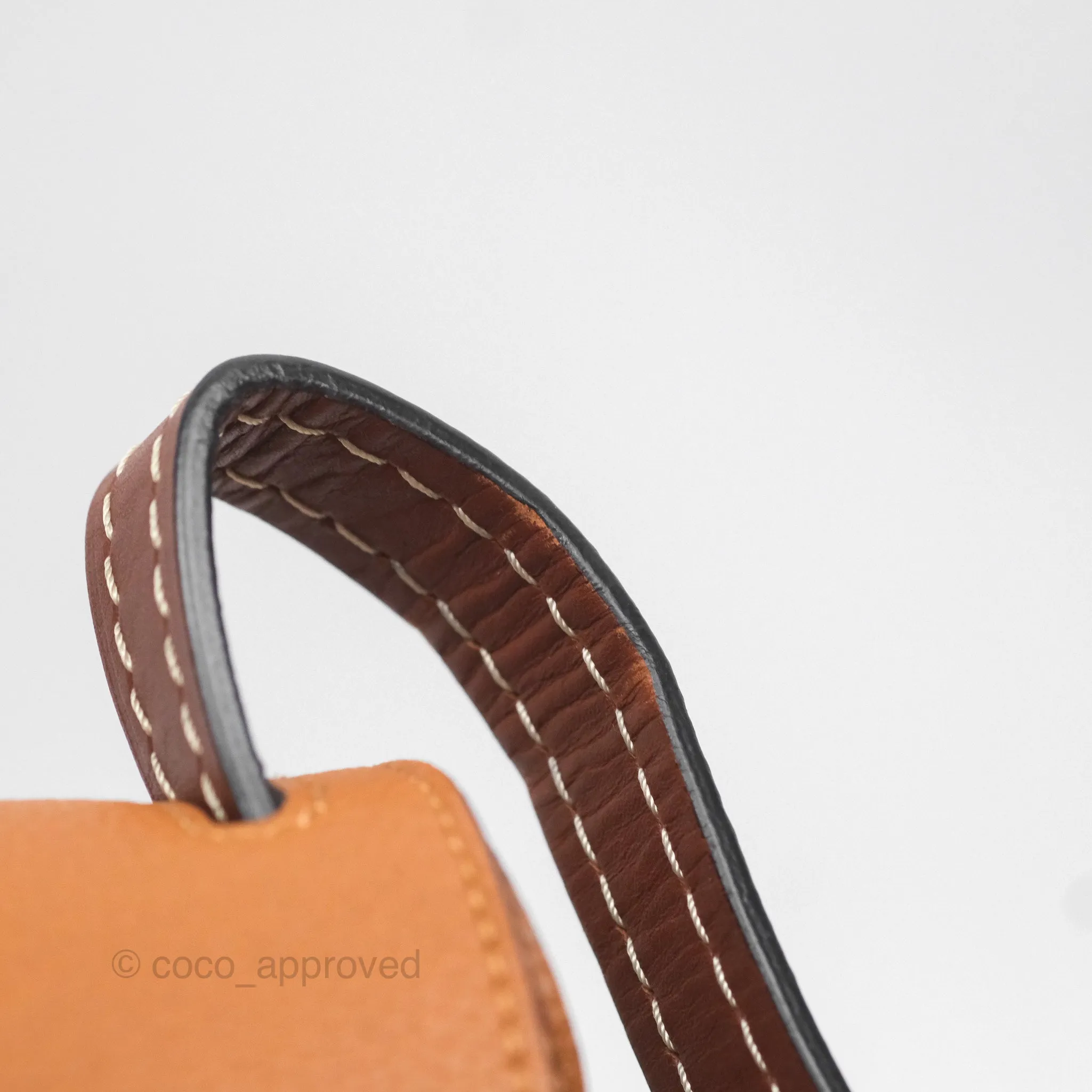 Loewe Small Gate Bag Grained Calfskin in Tan