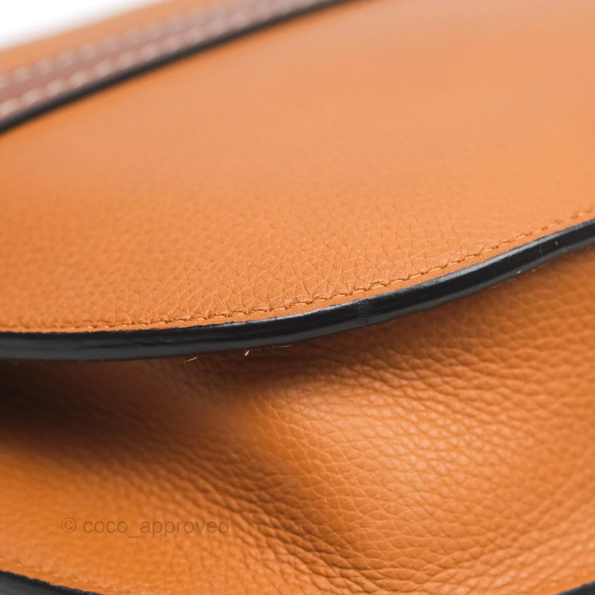 Loewe Small Gate Bag Grained Calfskin in Tan