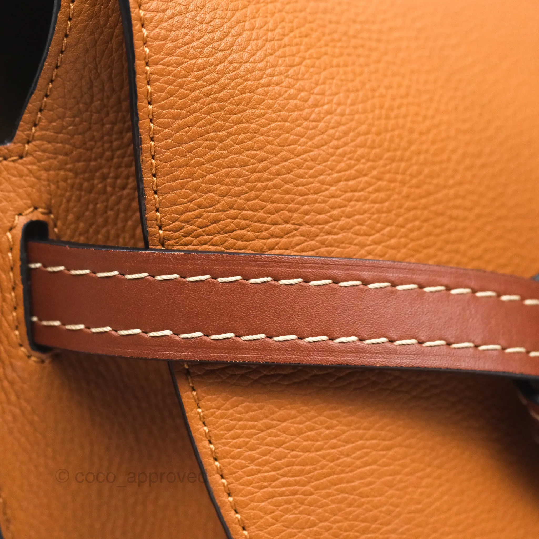 Loewe Small Gate Bag Grained Calfskin in Tan