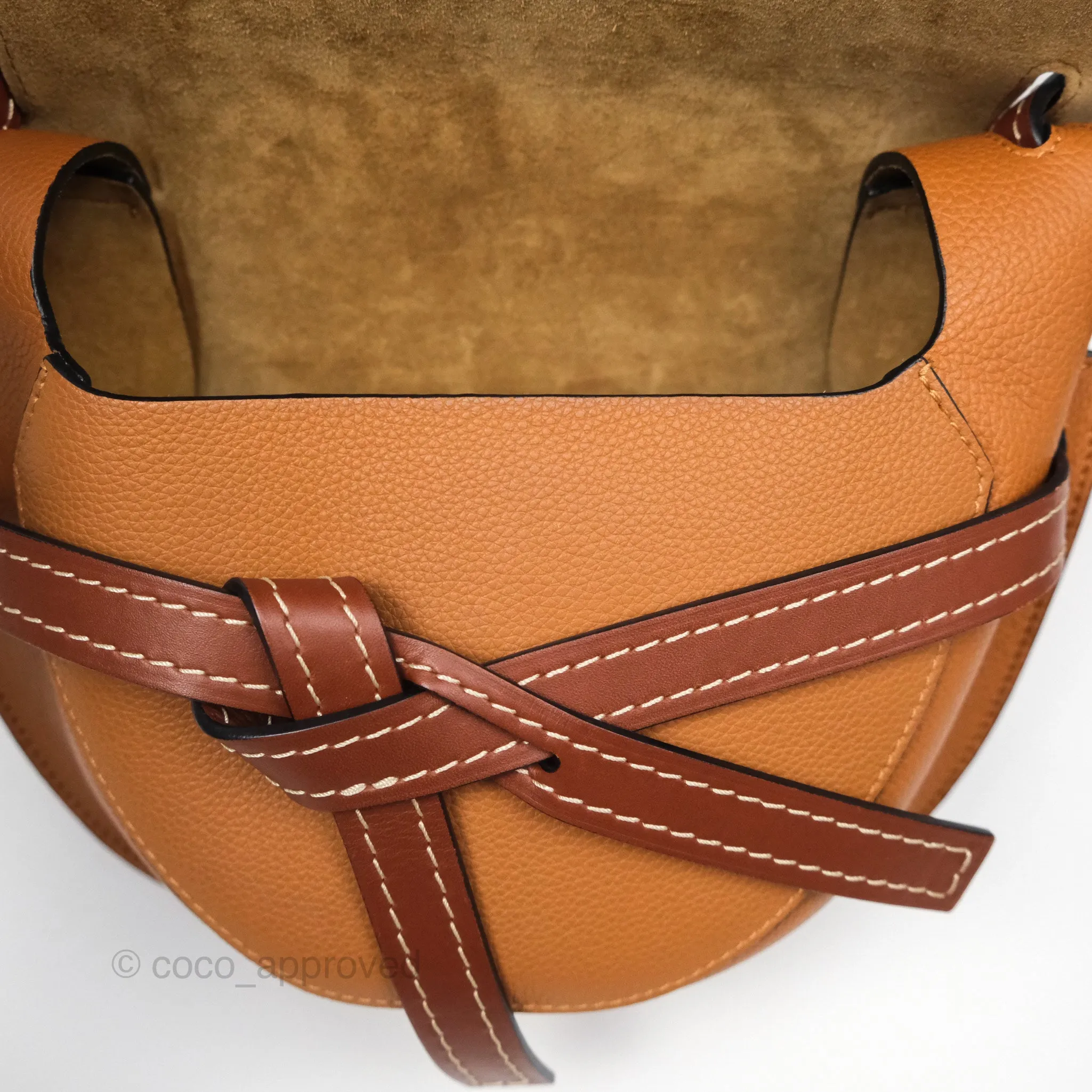 Loewe Small Gate Bag Grained Calfskin in Tan