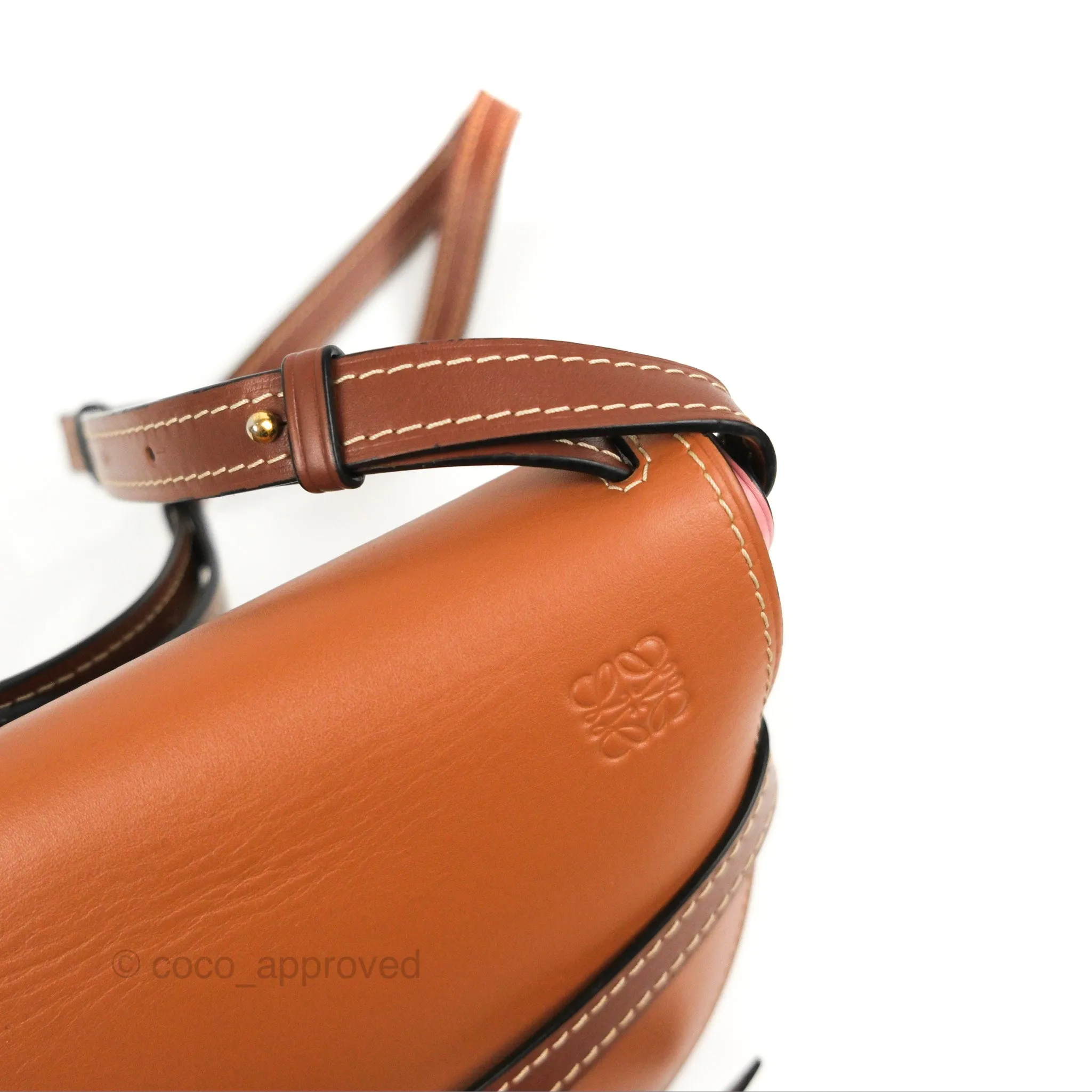 Loewe Small Gate Bag Smooth Calfskin in Tan/Pink