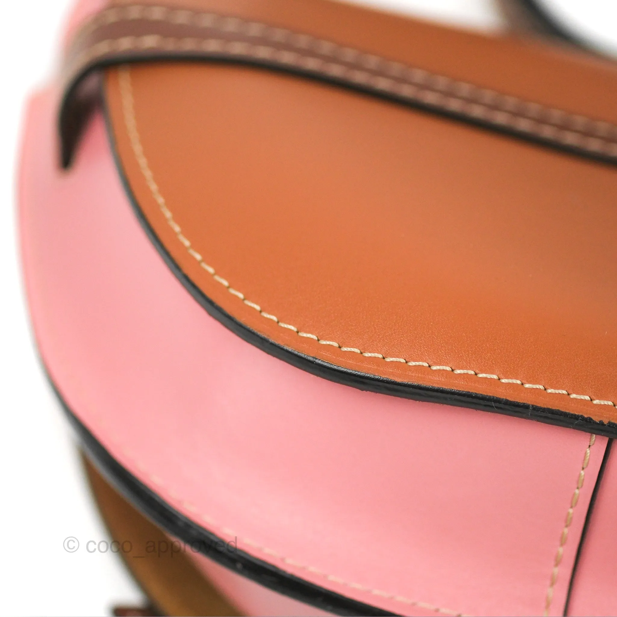 Loewe Small Gate Bag Smooth Calfskin in Tan/Pink
