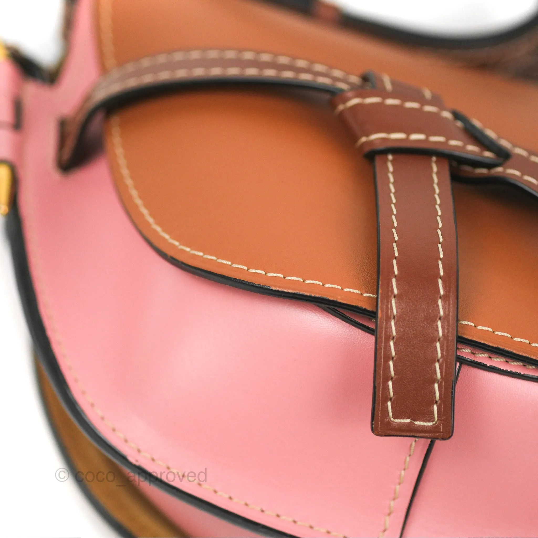 Loewe Small Gate Bag Smooth Calfskin in Tan/Pink