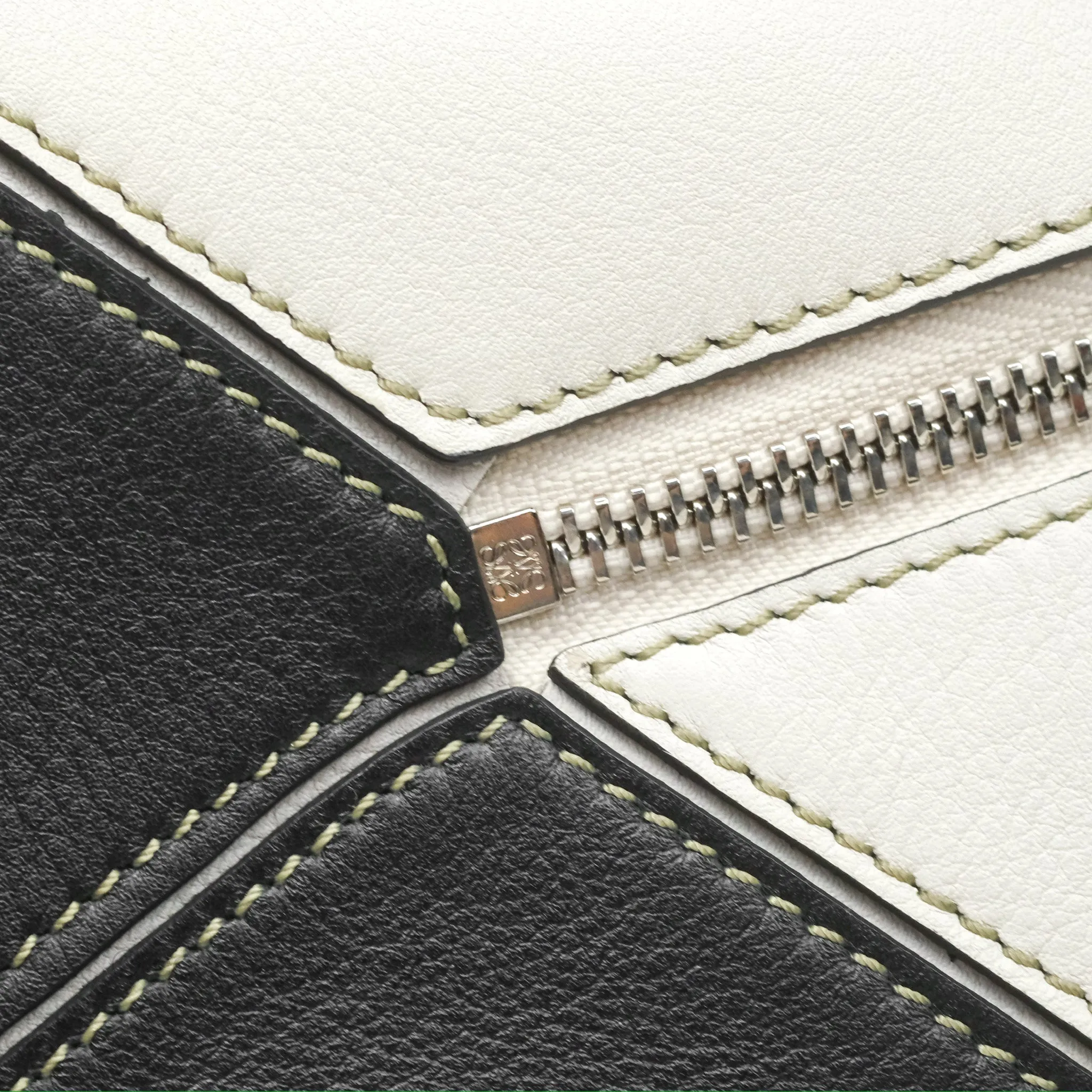 Loewe Small Puzzle Bag Soft White/ Rosemary Calfskin Silver Hardware