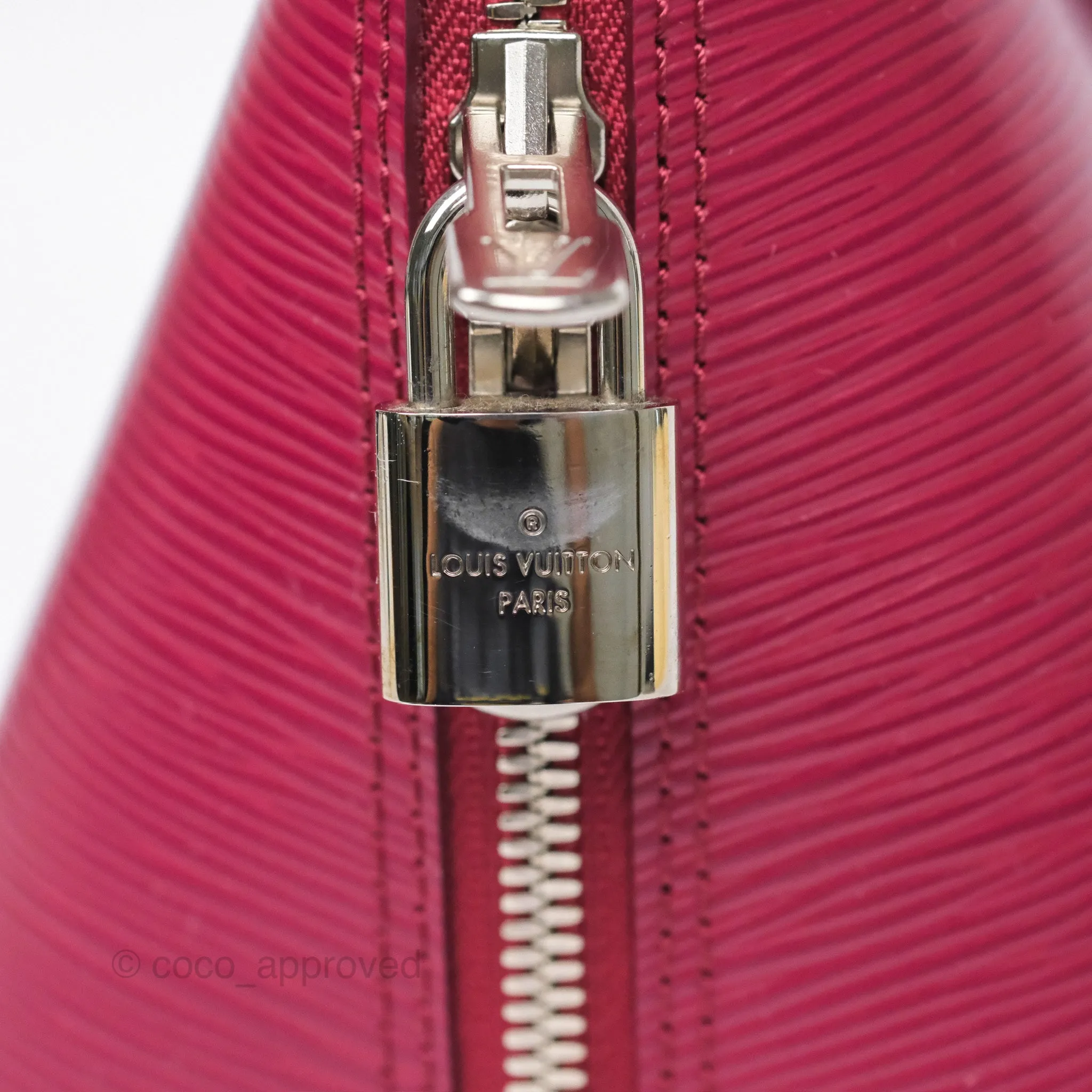 Louis Vuitton Alma PM Fuchsia Epi