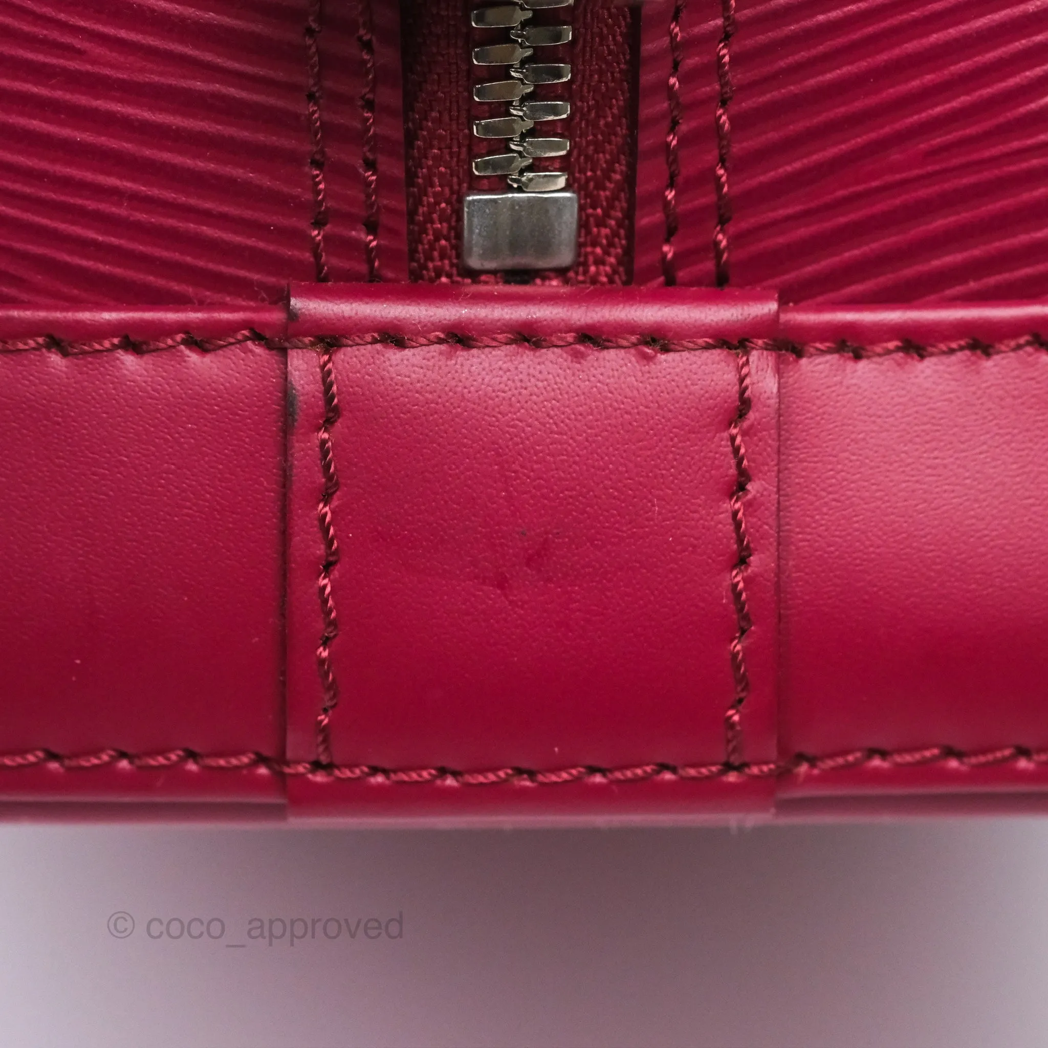 Louis Vuitton Alma PM Fuchsia Epi