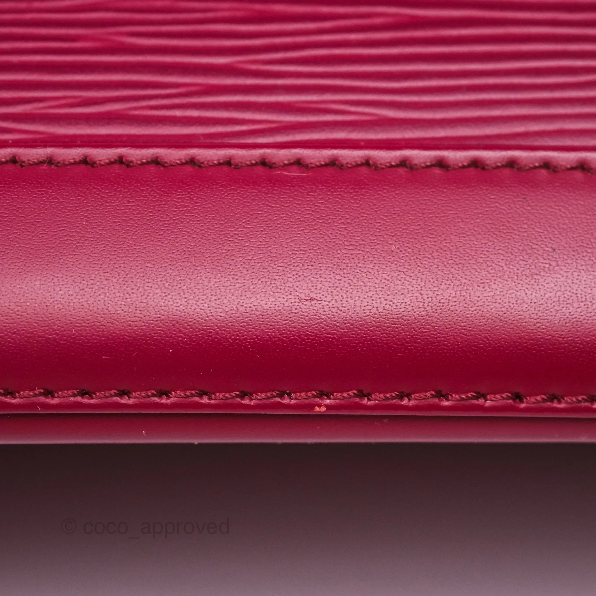 Louis Vuitton Alma PM Fuchsia Epi
