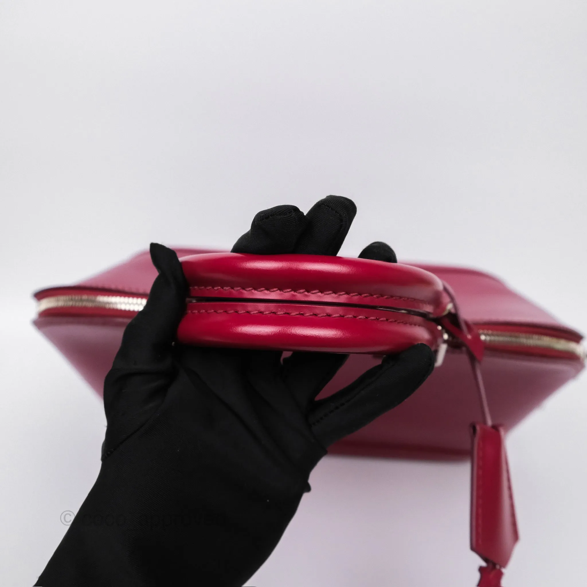 Louis Vuitton Alma PM Fuchsia Epi