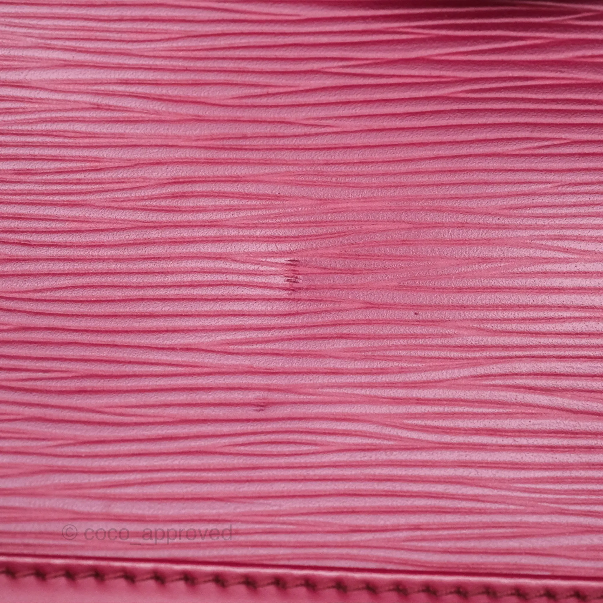 Louis Vuitton Alma PM Fuchsia Epi