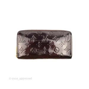 Louis Vuitton Amarante Monogram Vernis Zippy Wallet