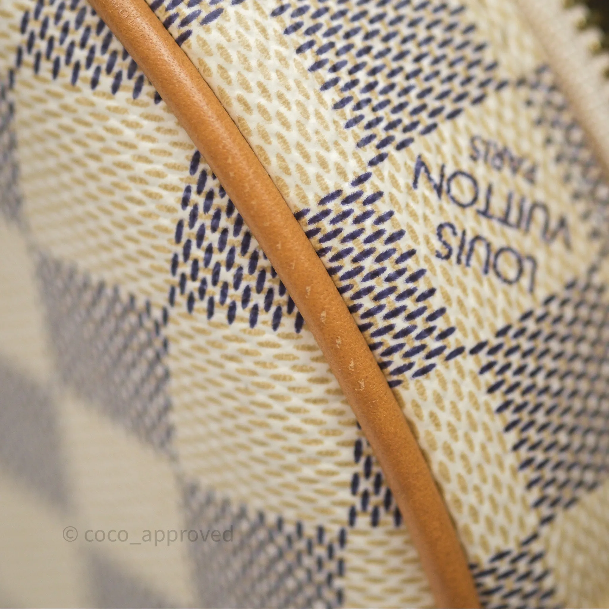 Louis Vuitton Boite Chapeau Souple PM Damier Azur