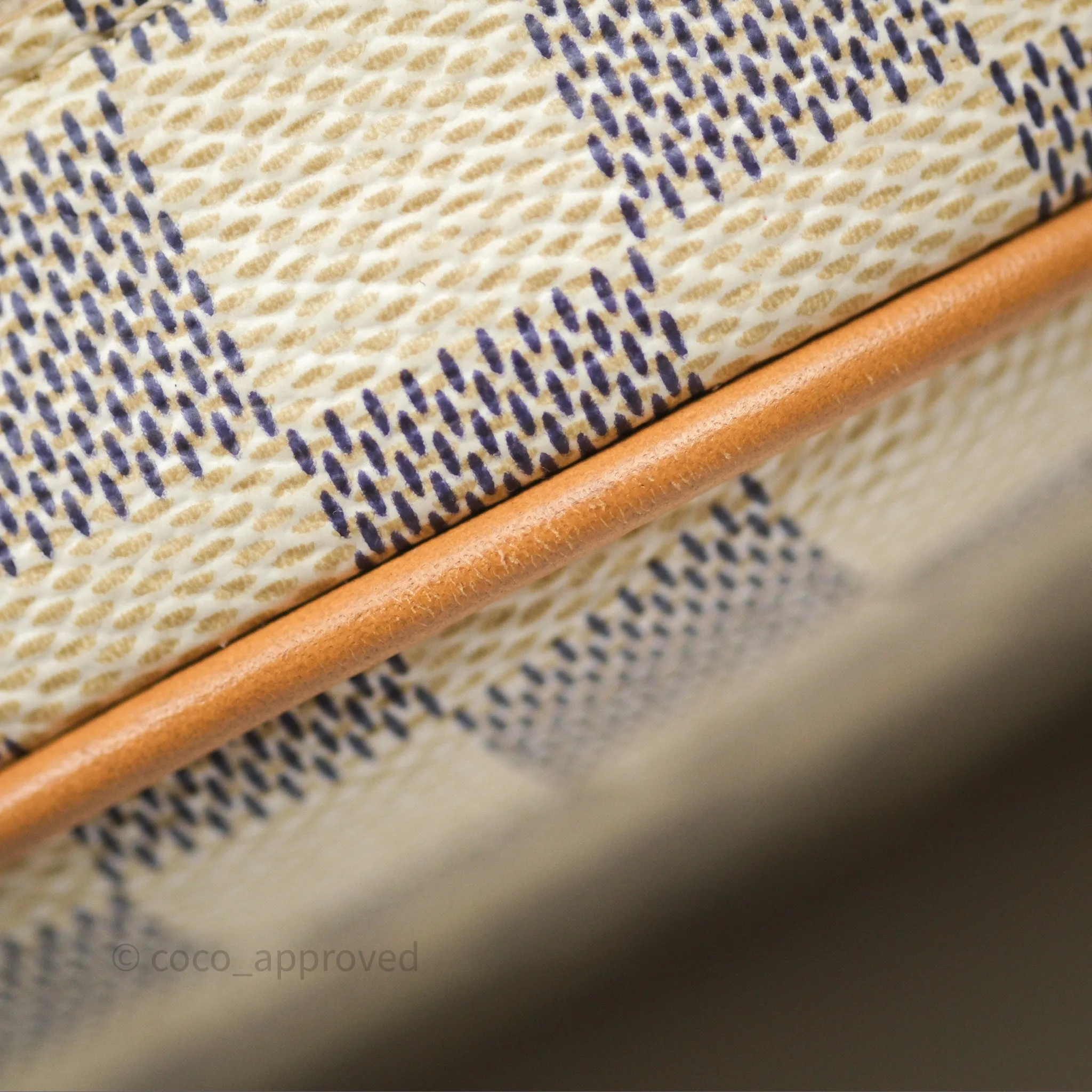 Louis Vuitton Boite Chapeau Souple PM Damier Azur