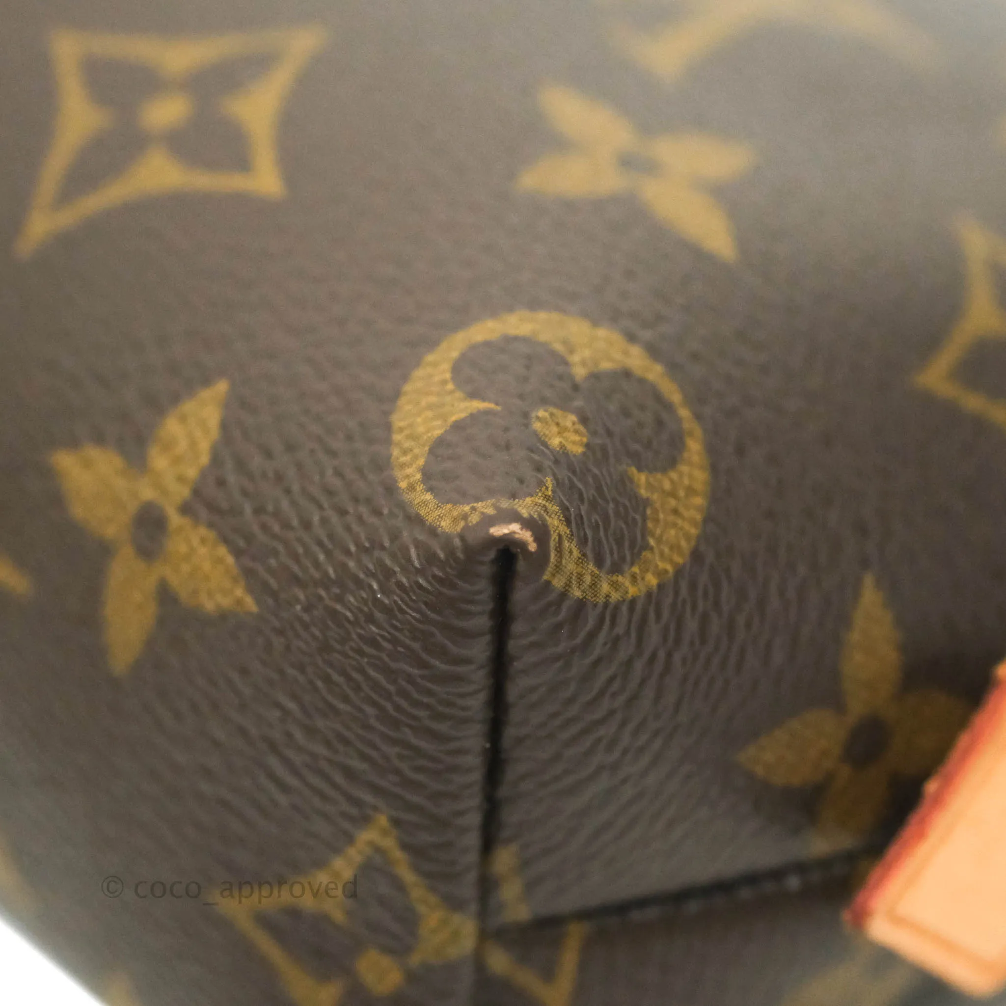Louis Vuitton Cosmetic Pouch Monogram Canvas