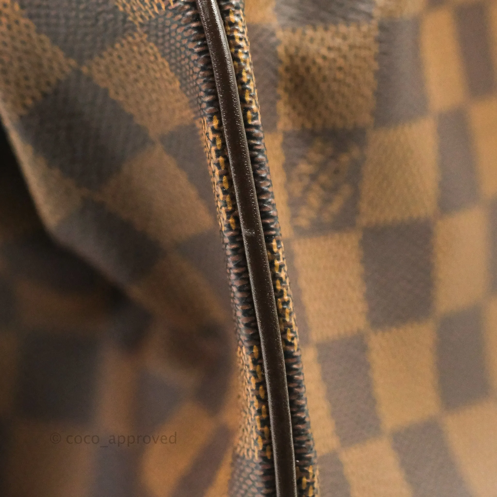 Louis Vuitton Damier Ebene Trevi GM