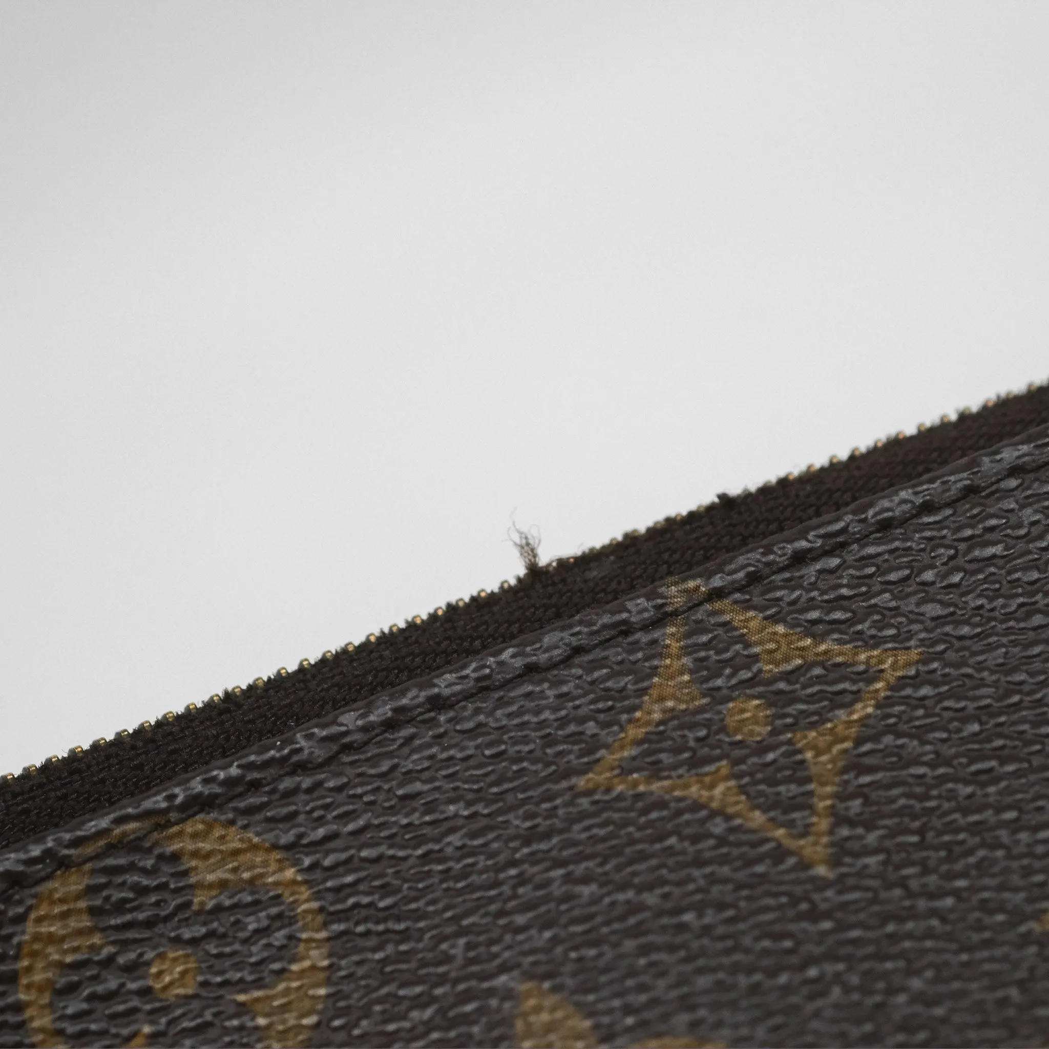Louis Vuitton Eva Shoulder Bag Monogram Coated Canvas