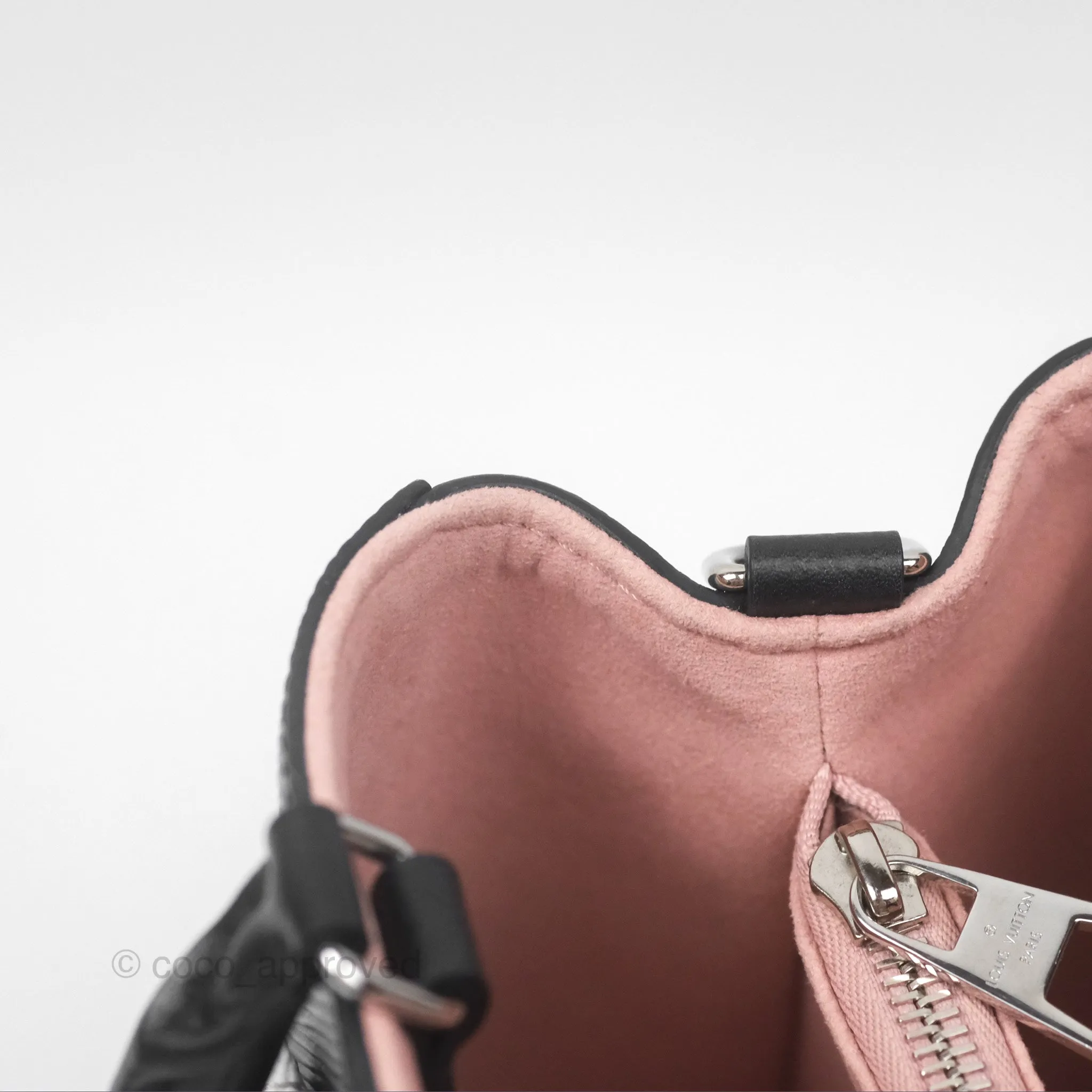 Louis Vuitton Marelle Tote BB Black
