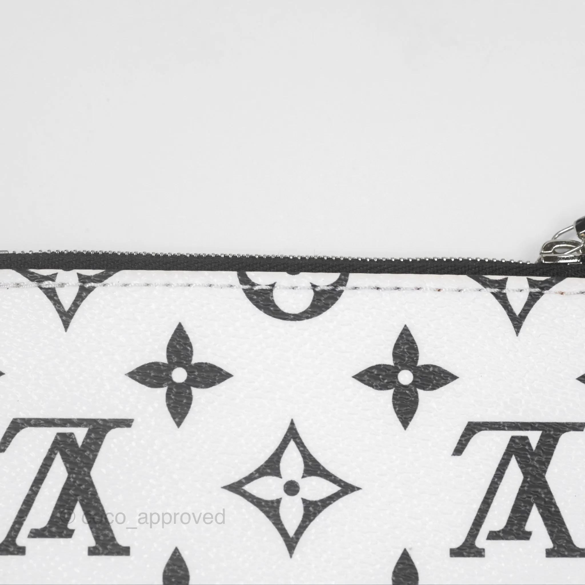 Louis Vuitton Marelle Tote BB Black