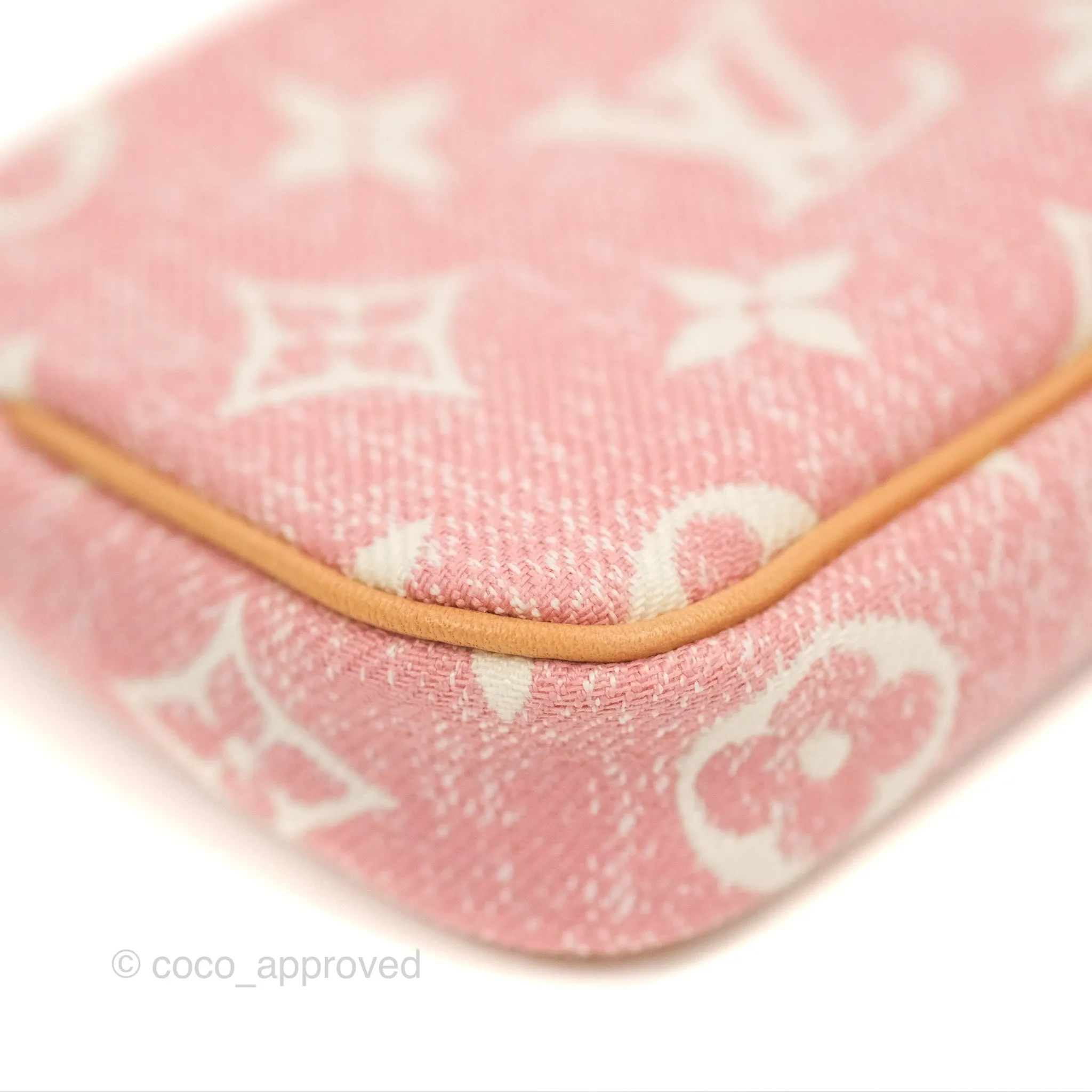 Louis Vuitton Micro Pochette Accessories Rose Denim