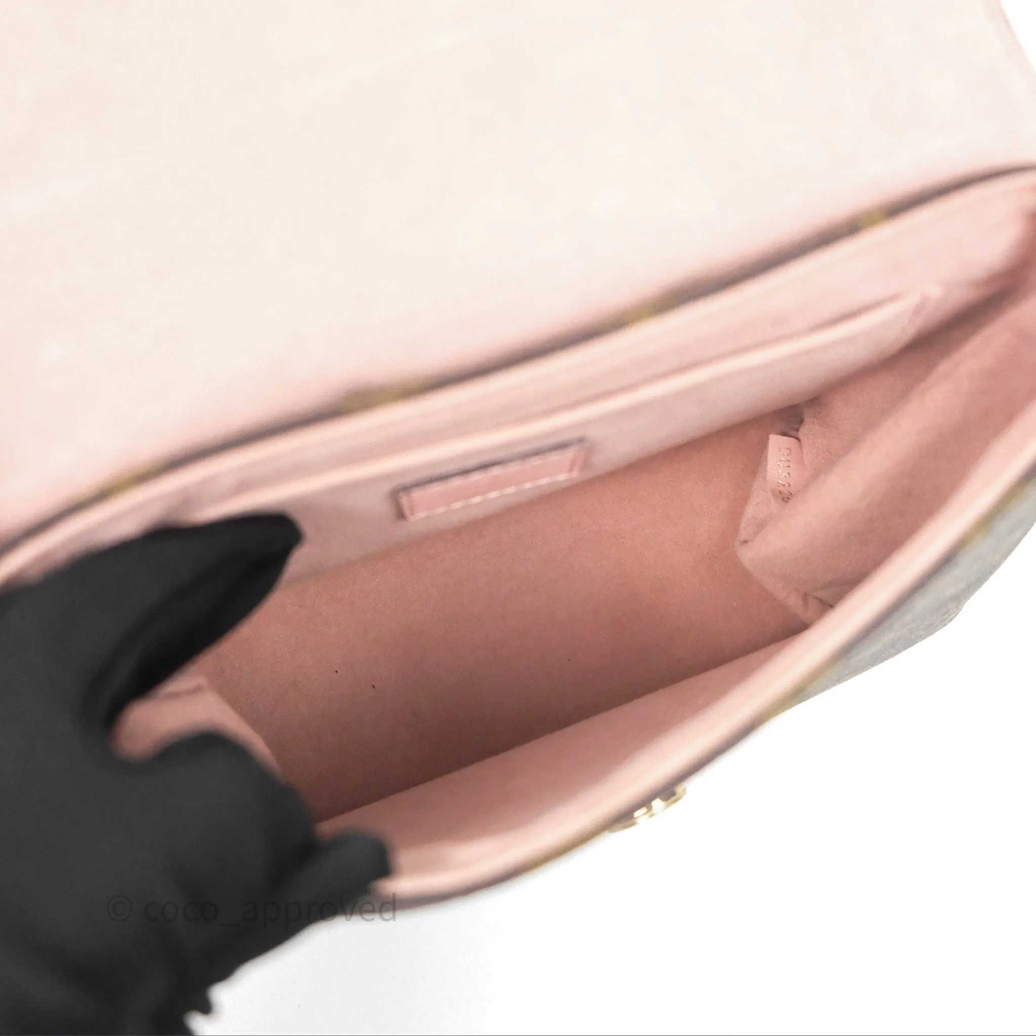 Louis Vuitton Monogram Locky BB Rose Poudre