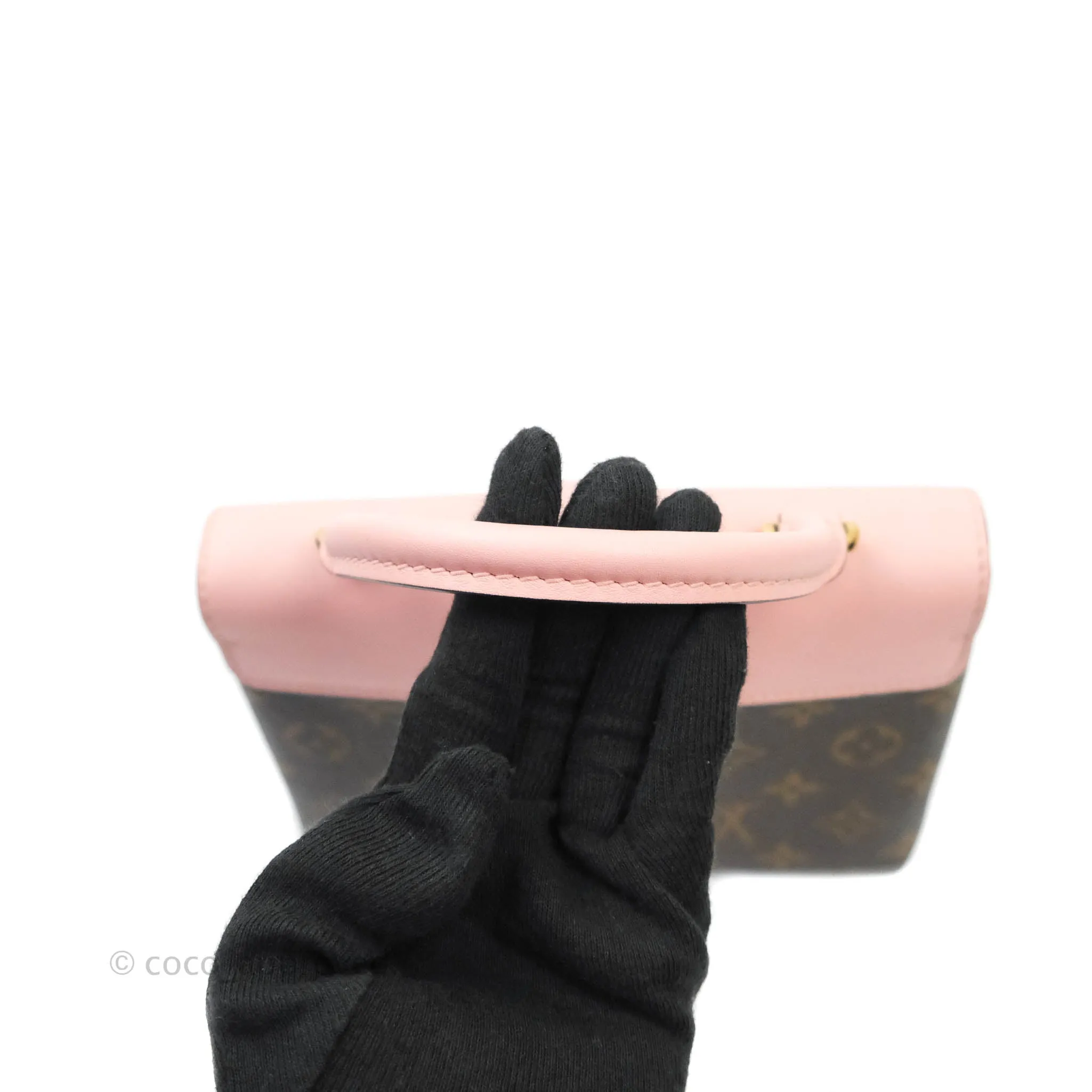 Louis Vuitton Monogram Locky BB Rose Poudre