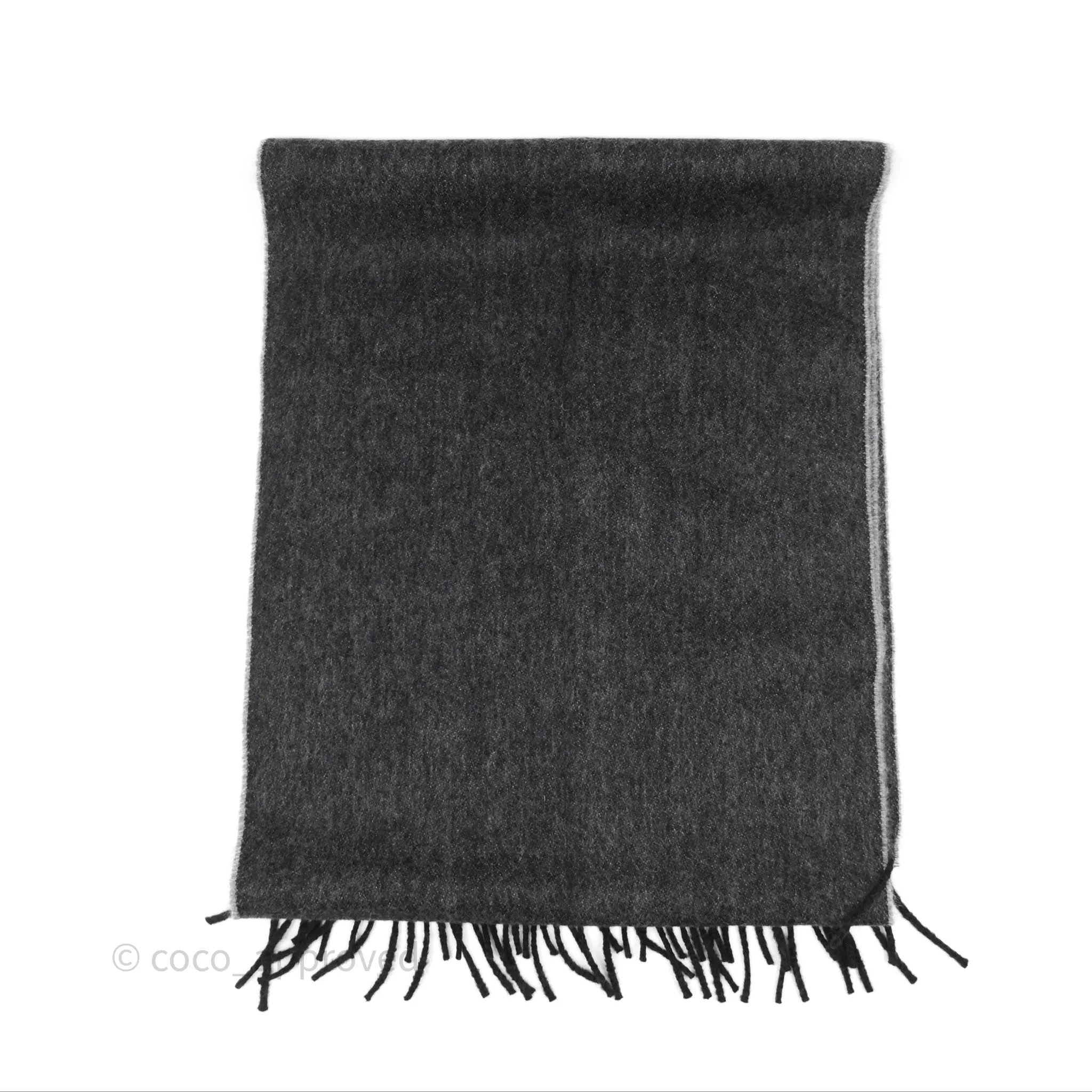 Louis Vuitton Monogram Scarf Grey Wool / Cashmere