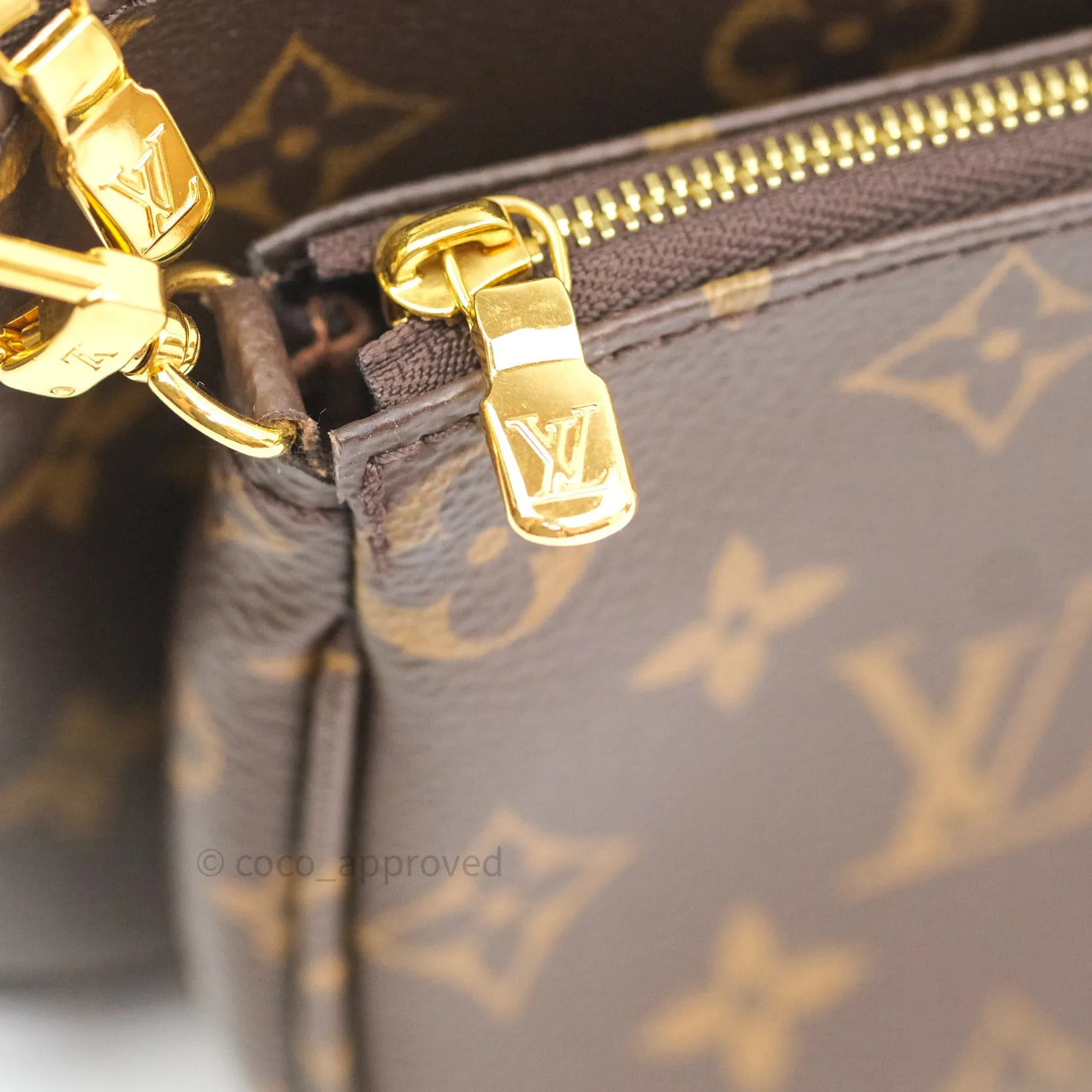 Louis Vuitton Multi Pochette Accessories Monogram Khaki