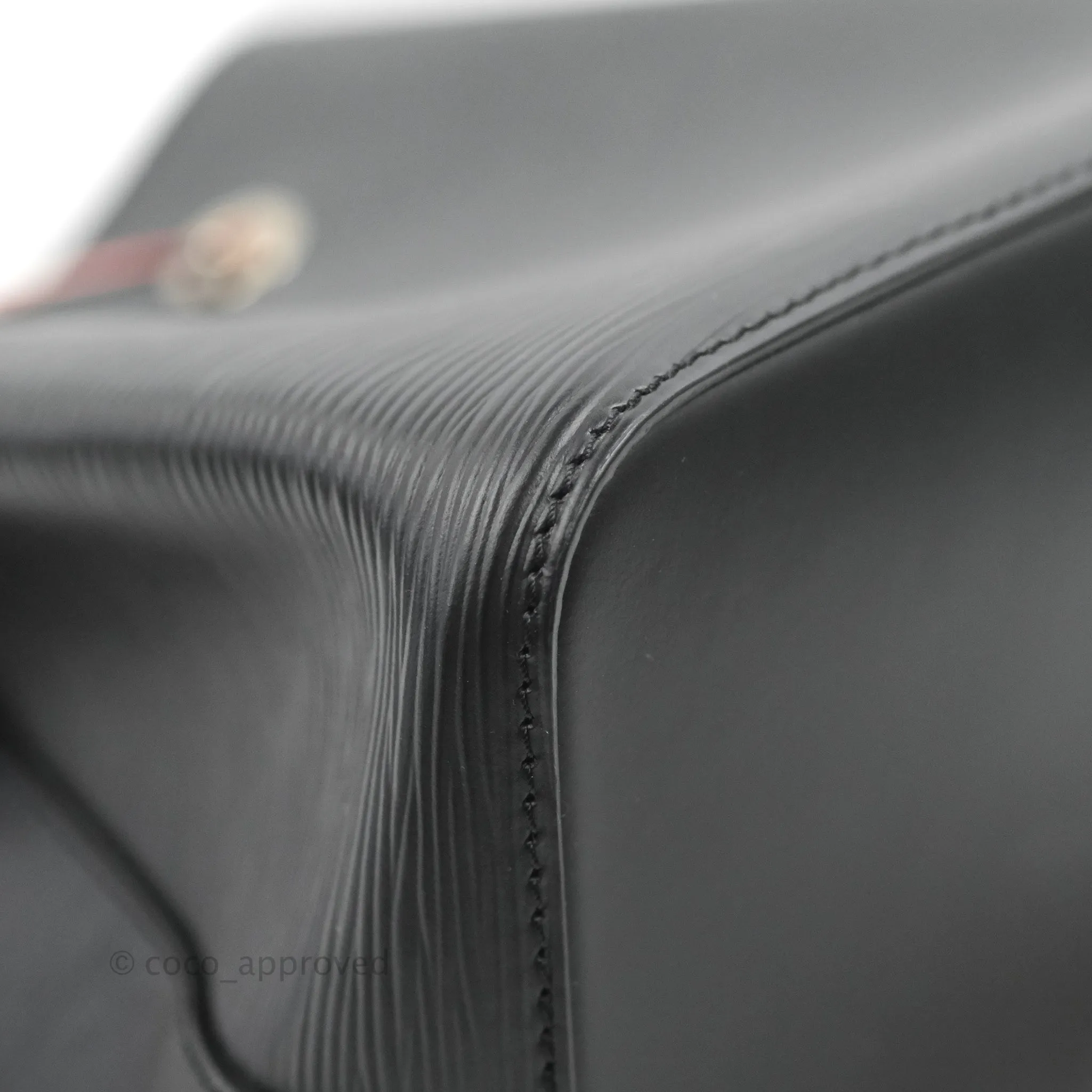 Louis Vuitton Neonoe BB Black Safran Epi Leather